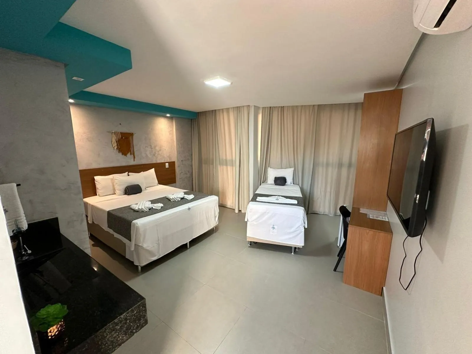 Bedroom, Bed in Pousada Atlantic