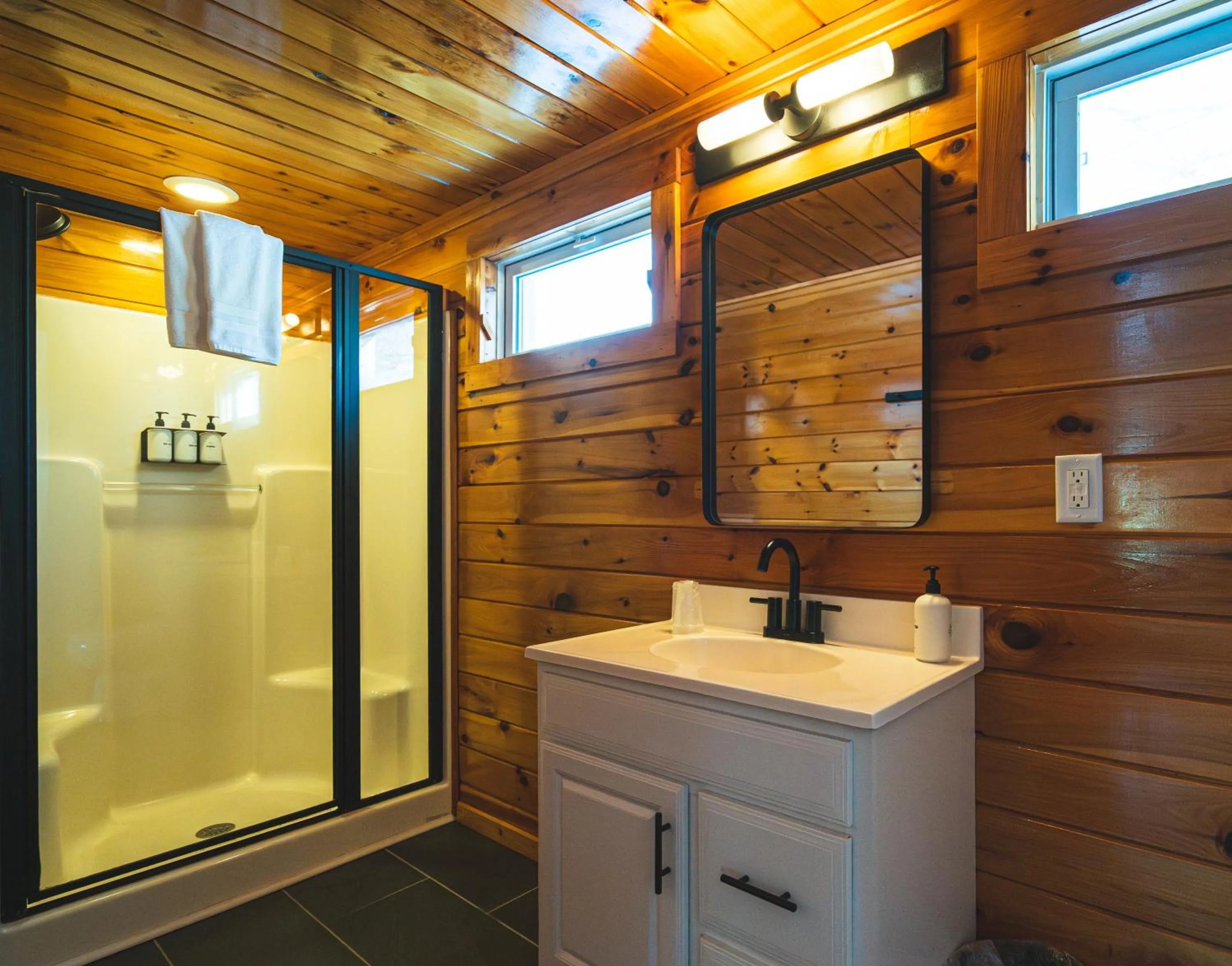 Bathroom in Wolfjaw Lodge