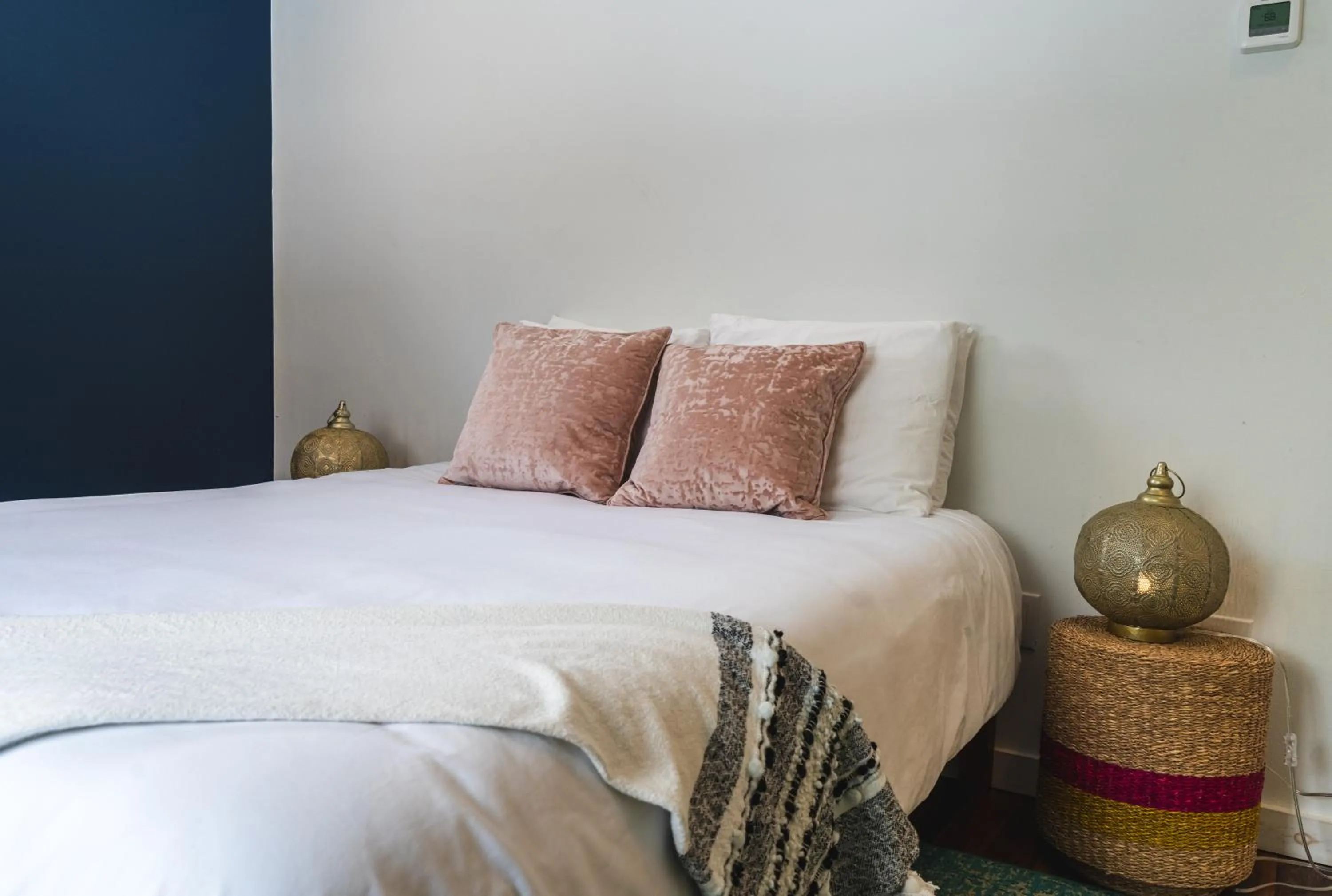 Bedroom, Bed in Wolfjaw Lodge