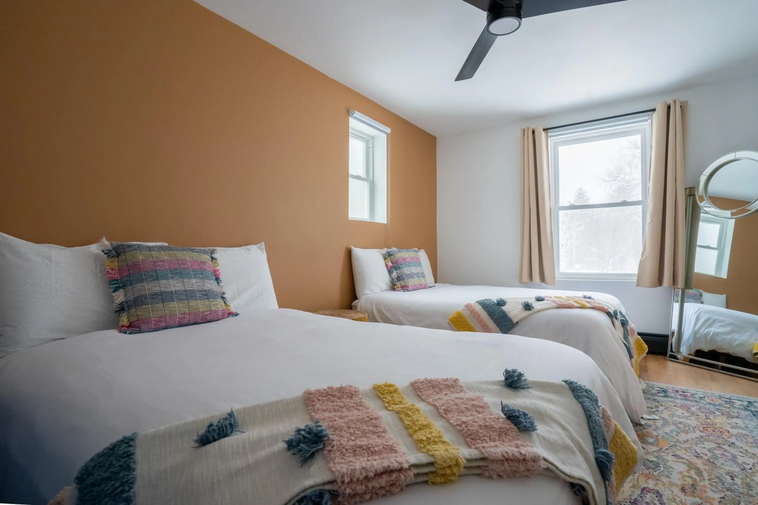 Bedroom, Bed in Wolfjaw Lodge