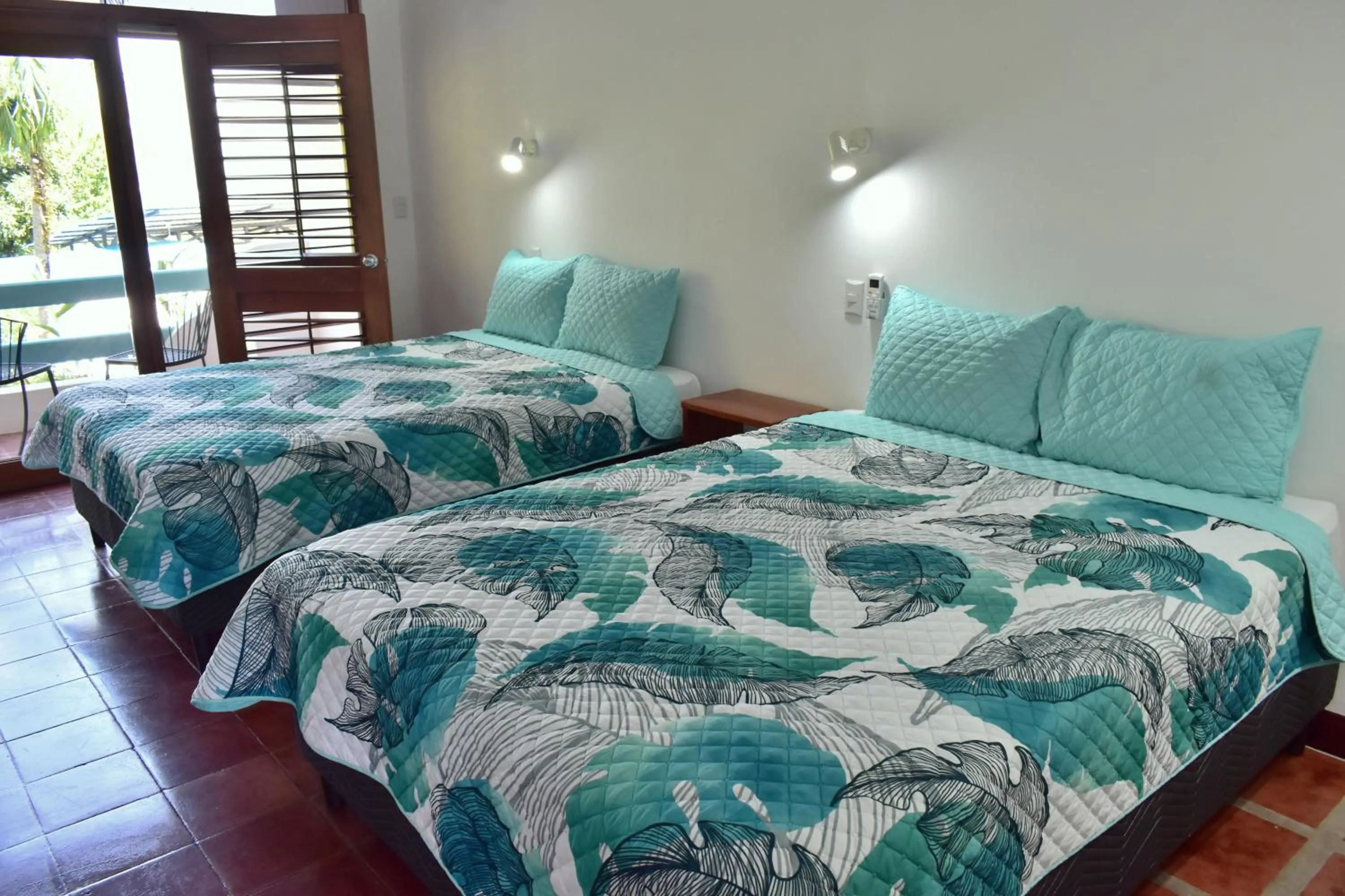 Bedroom, Bed in Hotel Planeta Sano