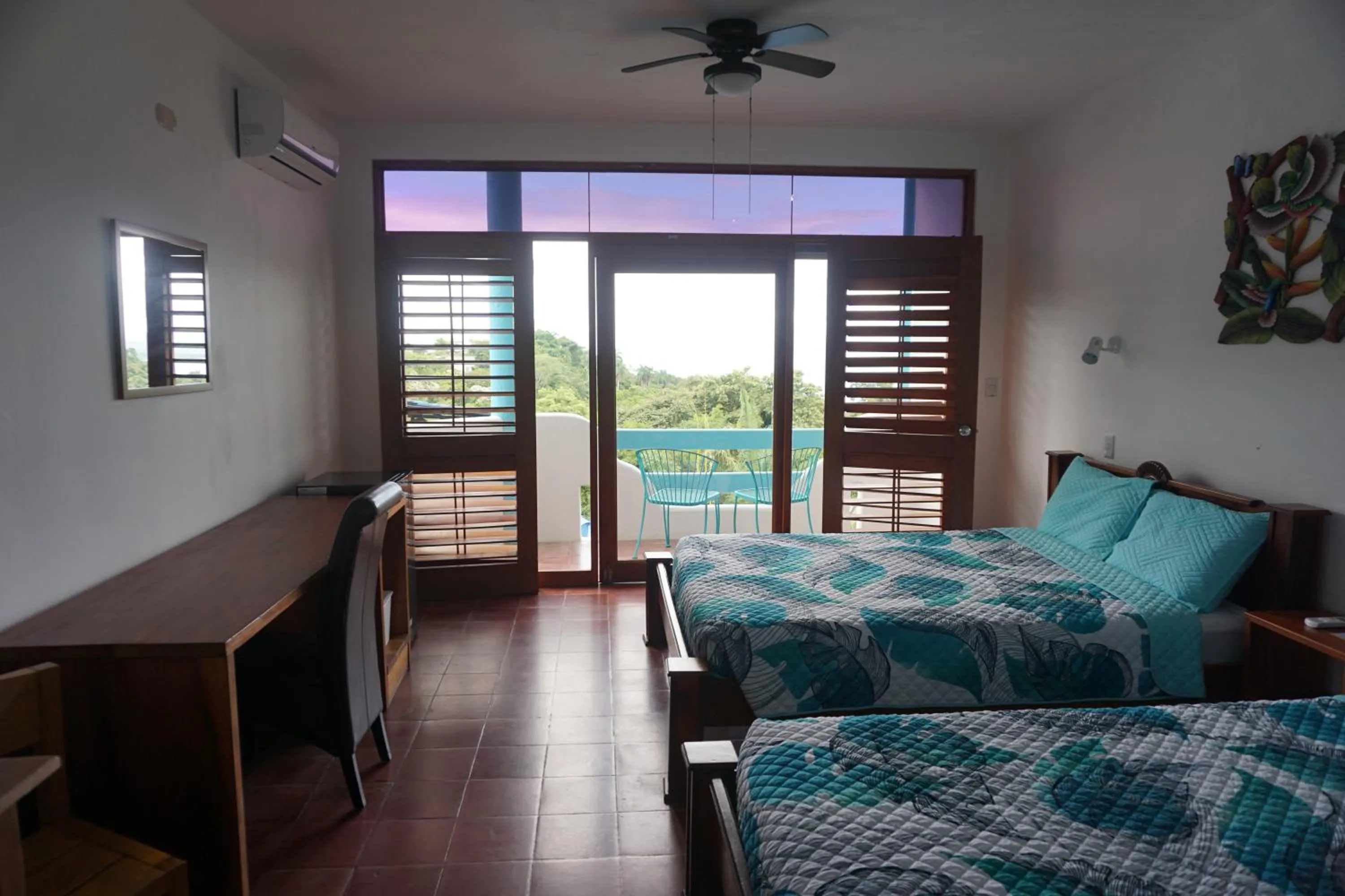 Patio, Bed in Hotel Planeta Sano