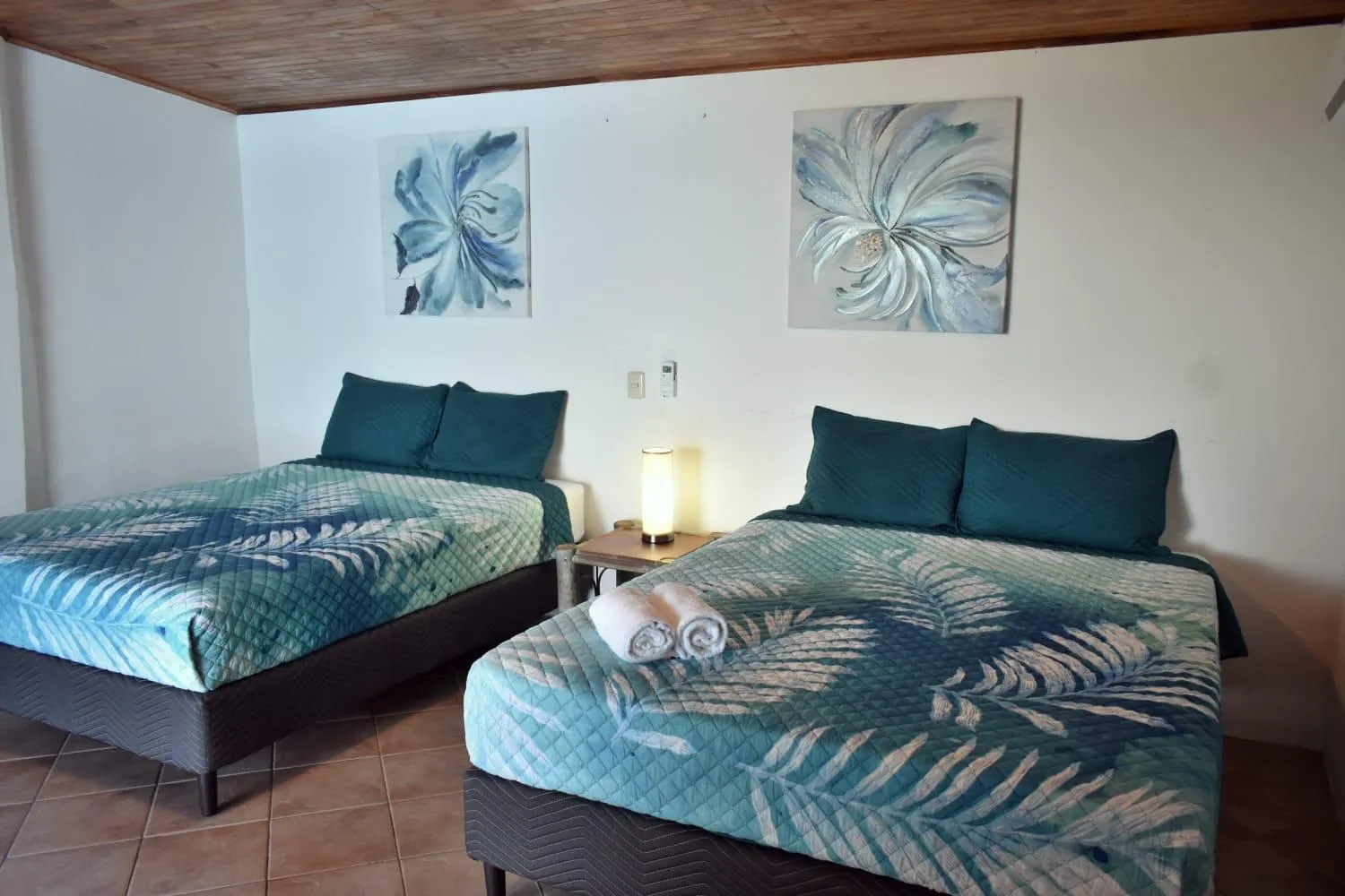 Bed in Hotel Planeta Sano