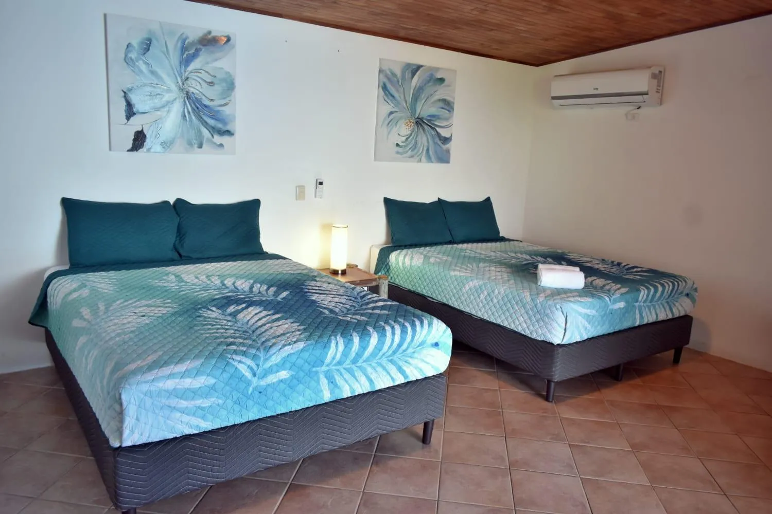 Bed in Hotel Planeta Sano