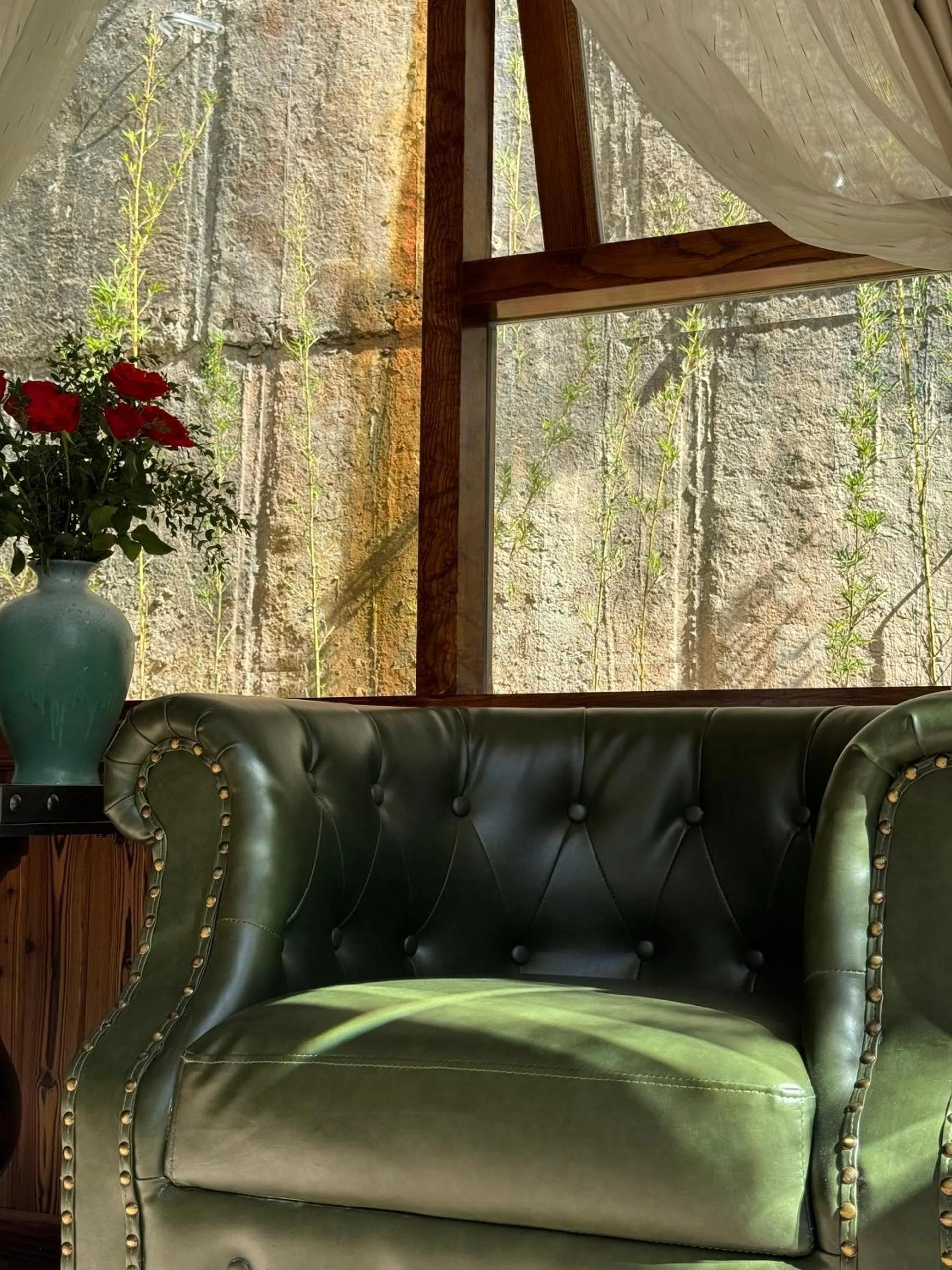 Seating area in Nhà Sói Homestay Da Lat