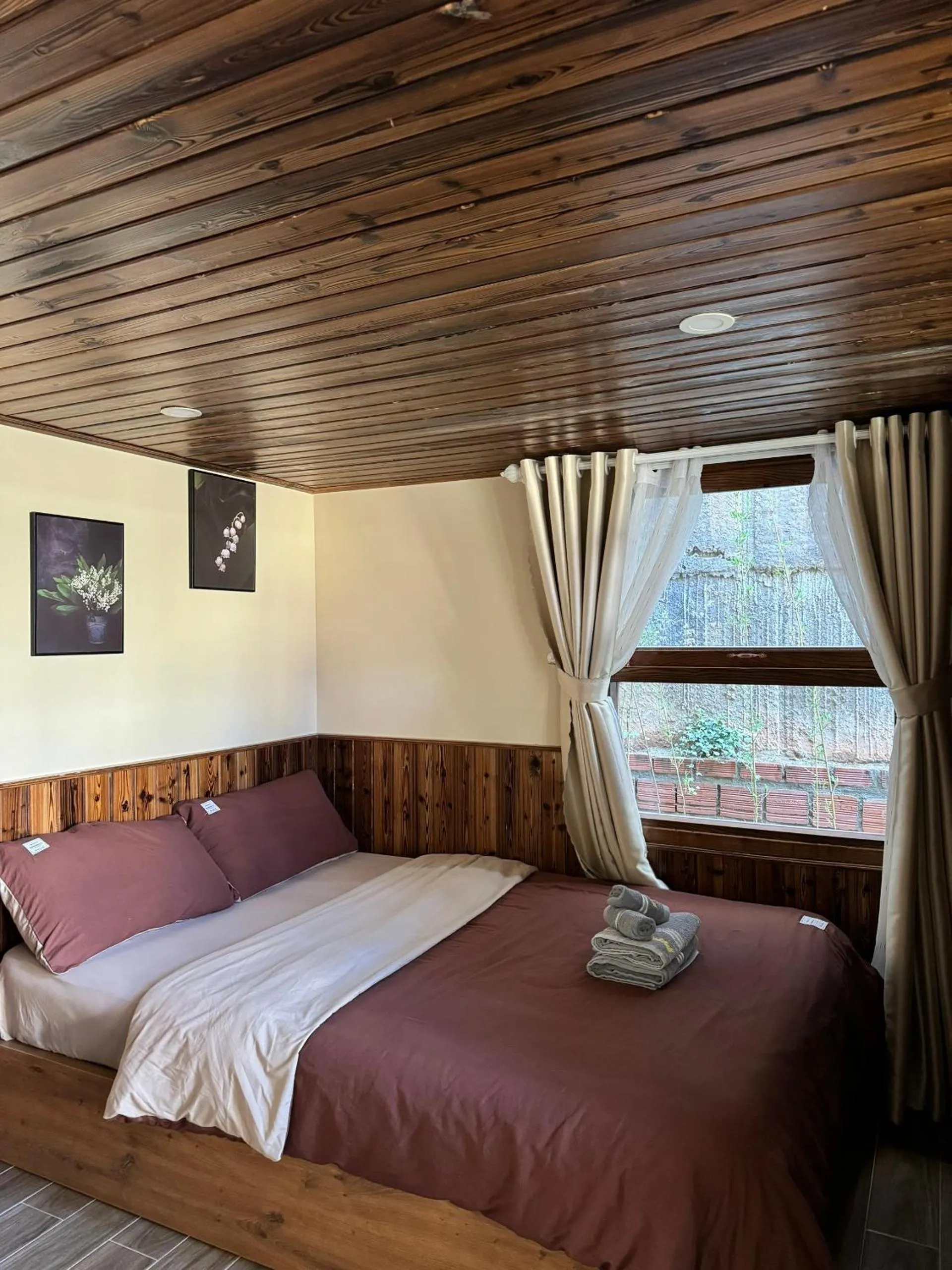 Bed in Nhà Sói Homestay Da Lat