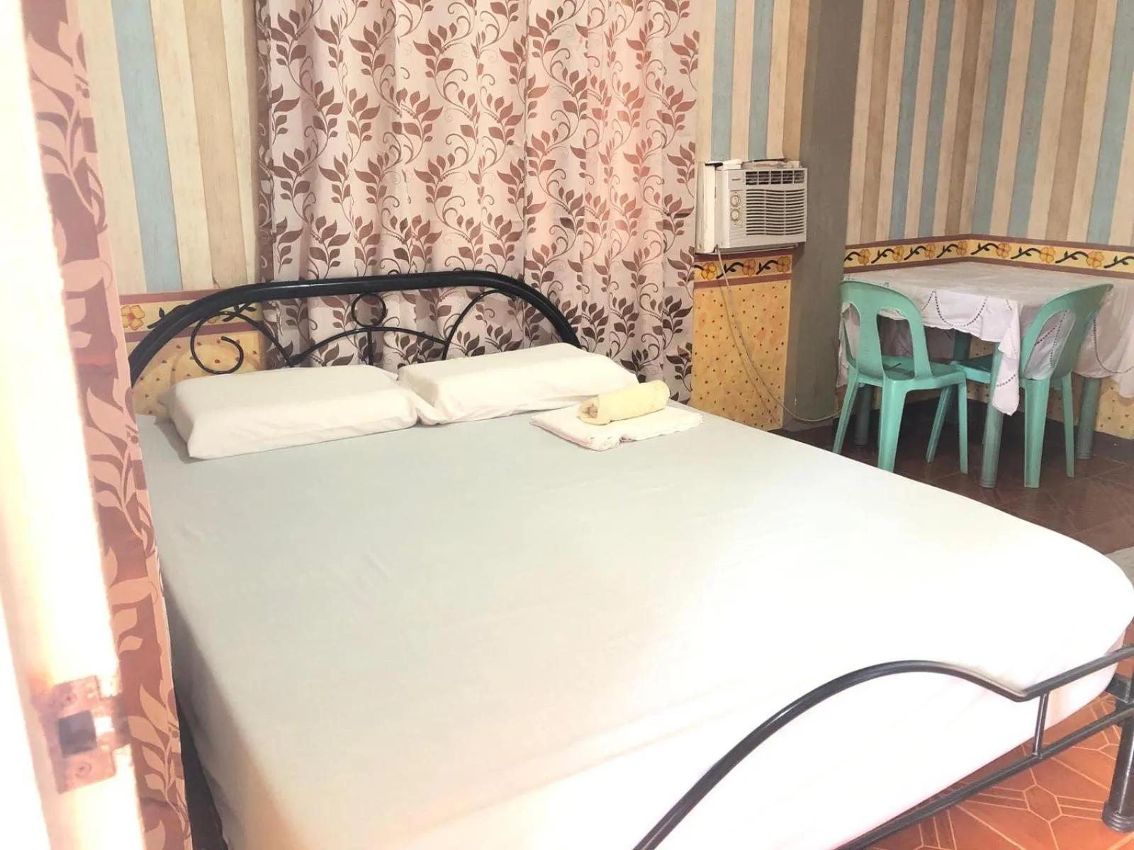 Bed in El Krimphoff Resort