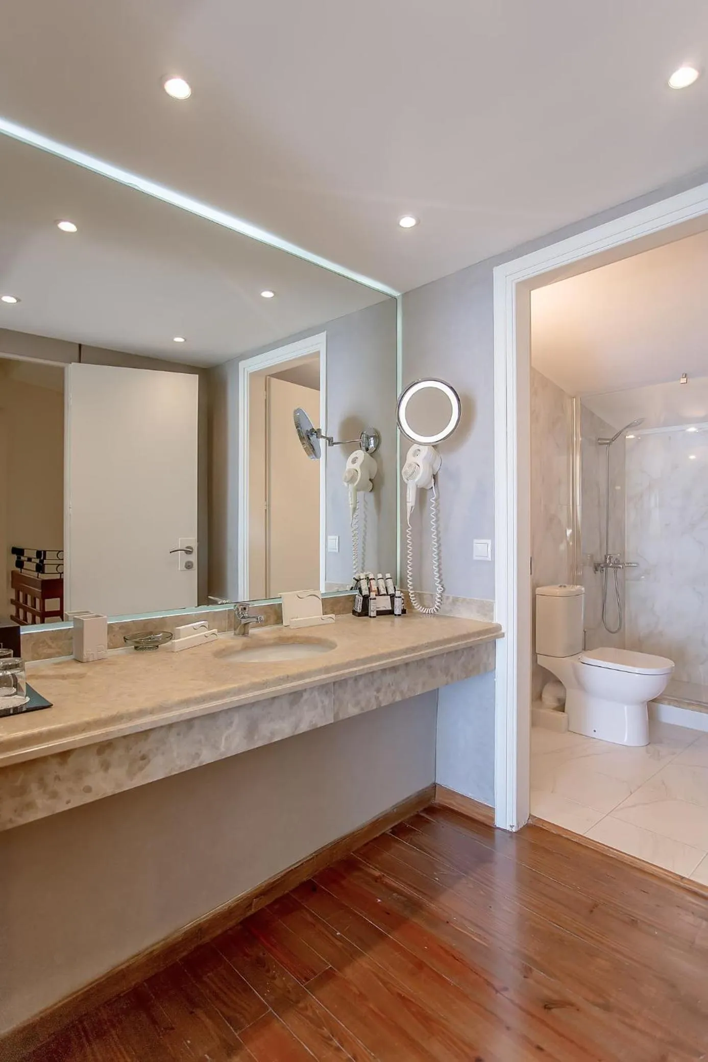 Bathroom in Corfu Holiday Palace