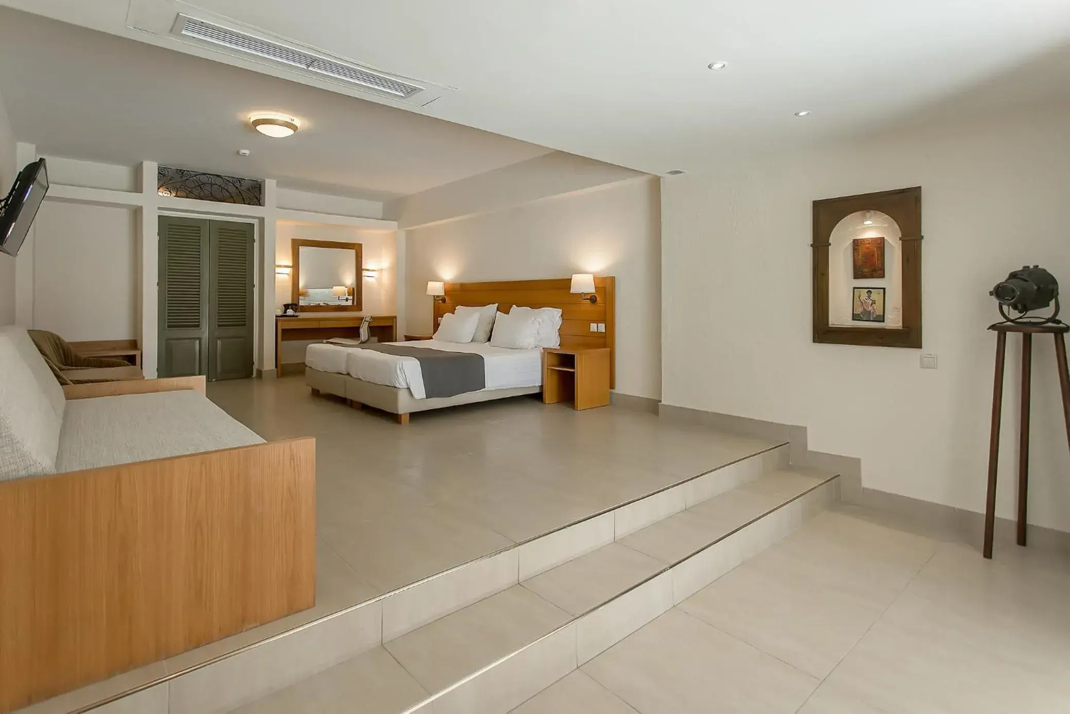 Suite with Shared Pool in Corfu Holiday Palace Suite with Shared Pool in Corfu Holiday Palace