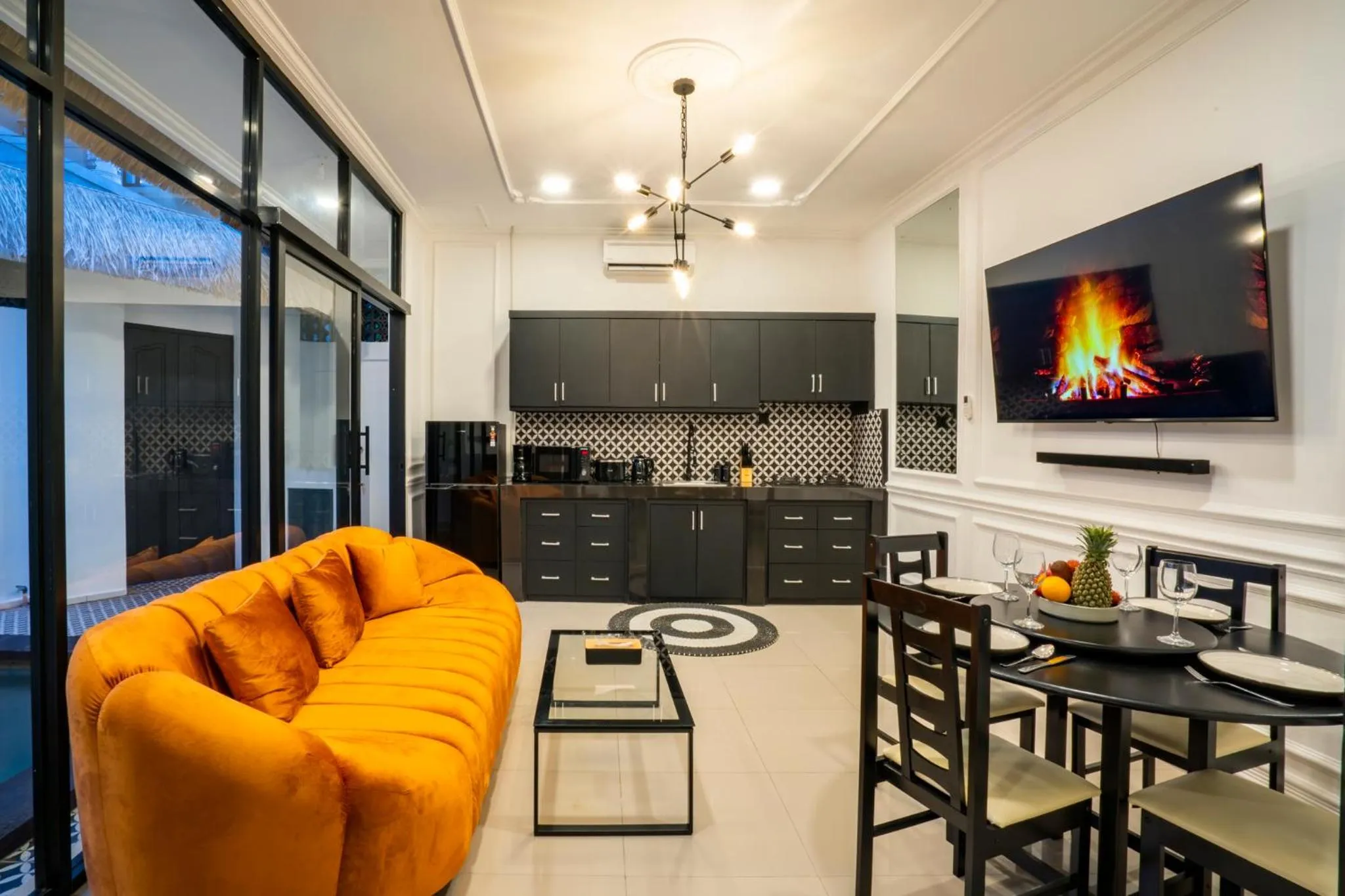 Kitchen or kitchenette in Villa Canberra - Seminyak