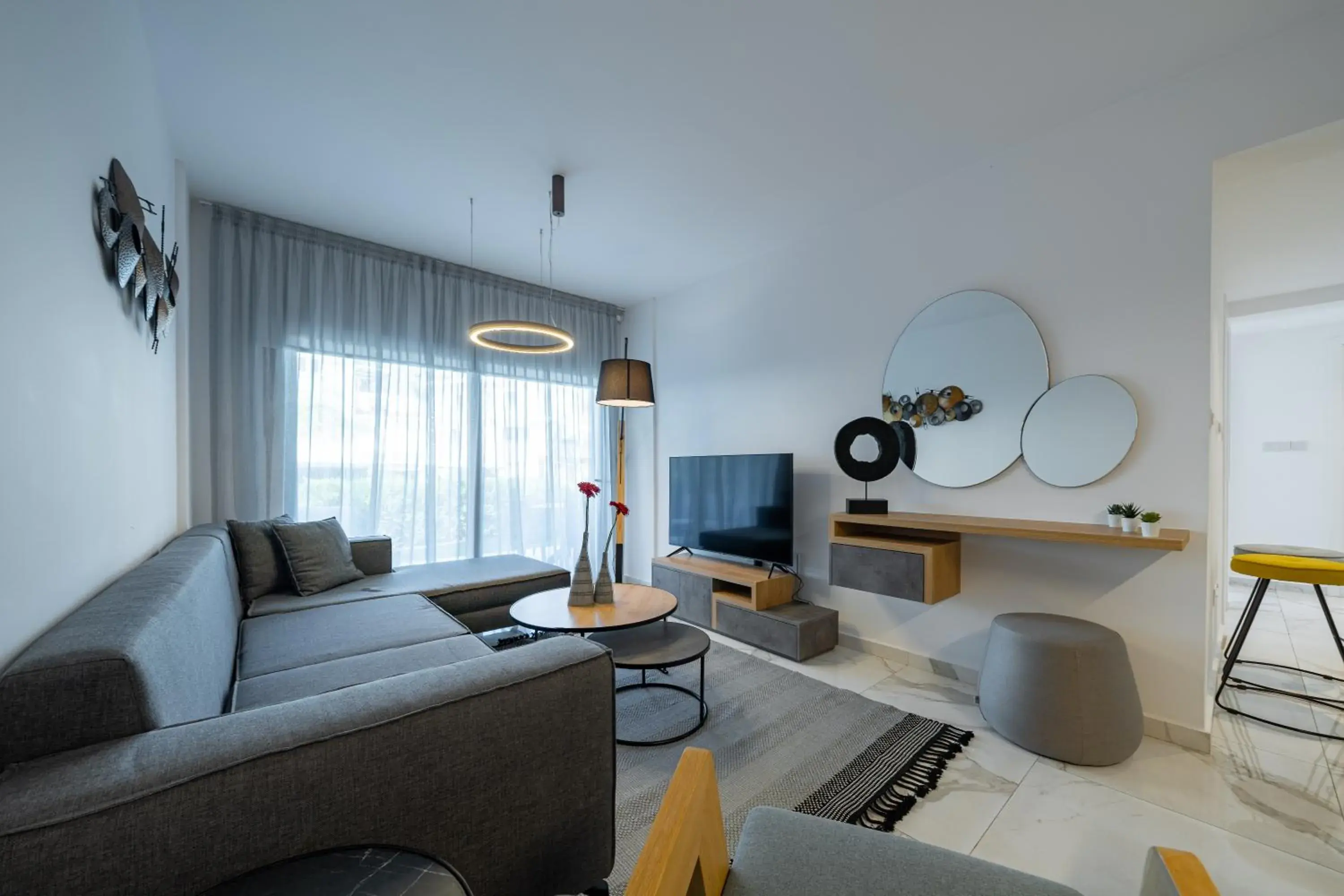 Three-bedroom apartment with Terrace in Silver Park Three-bedroom apartment with Terrace in Silver Park