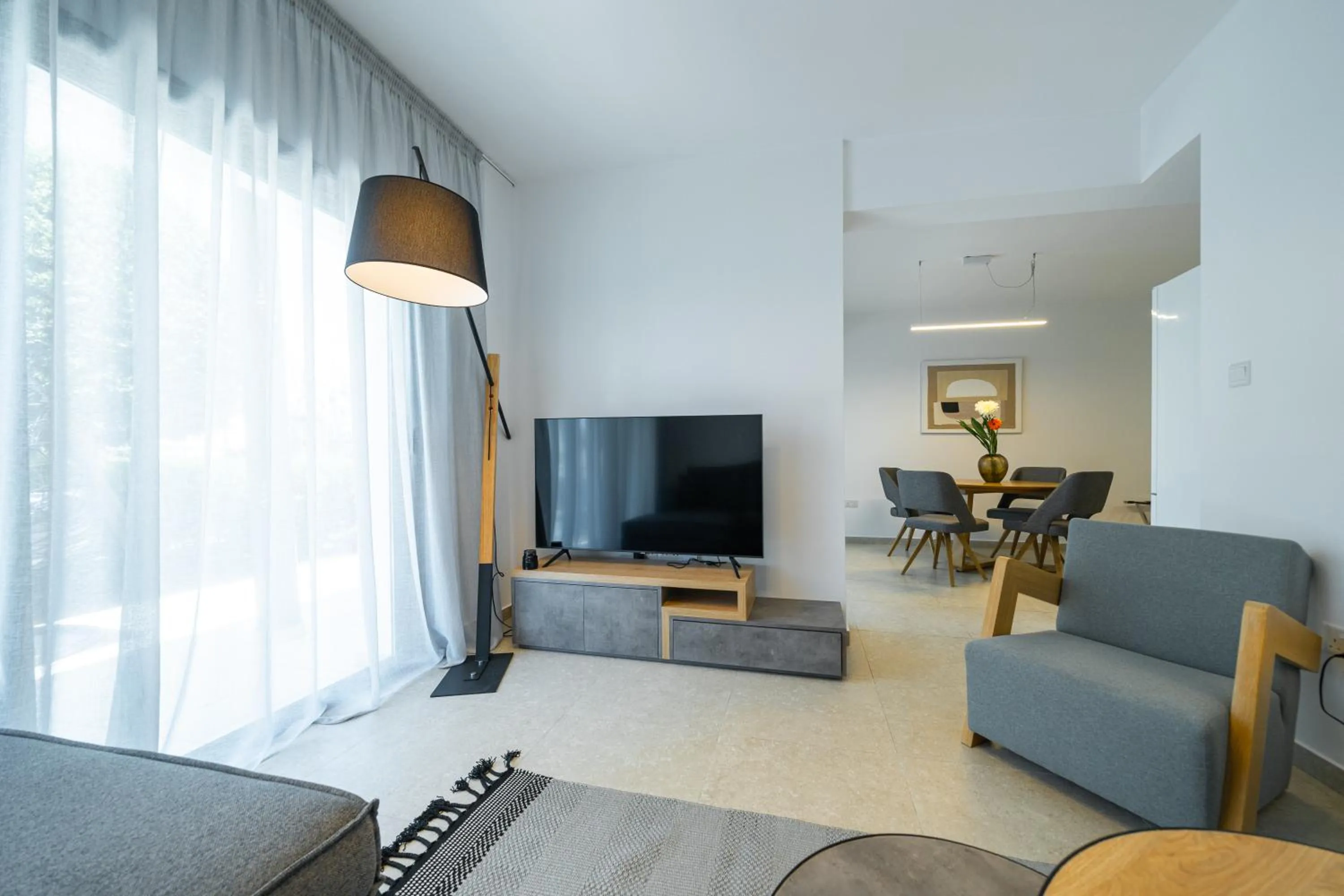 TV and multimedia in Silver Park