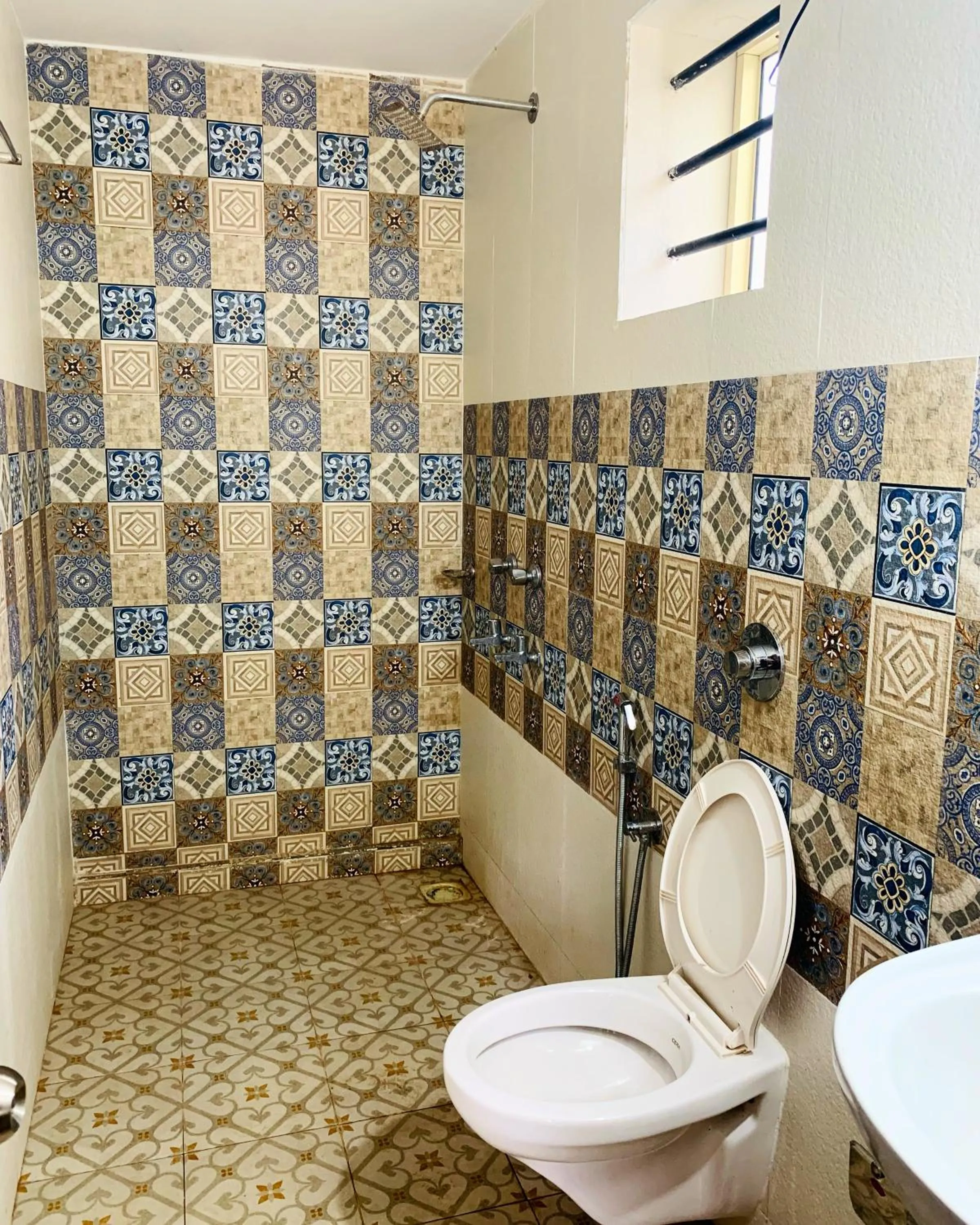 Bathroom in The Mamta Courtyard Anjuna