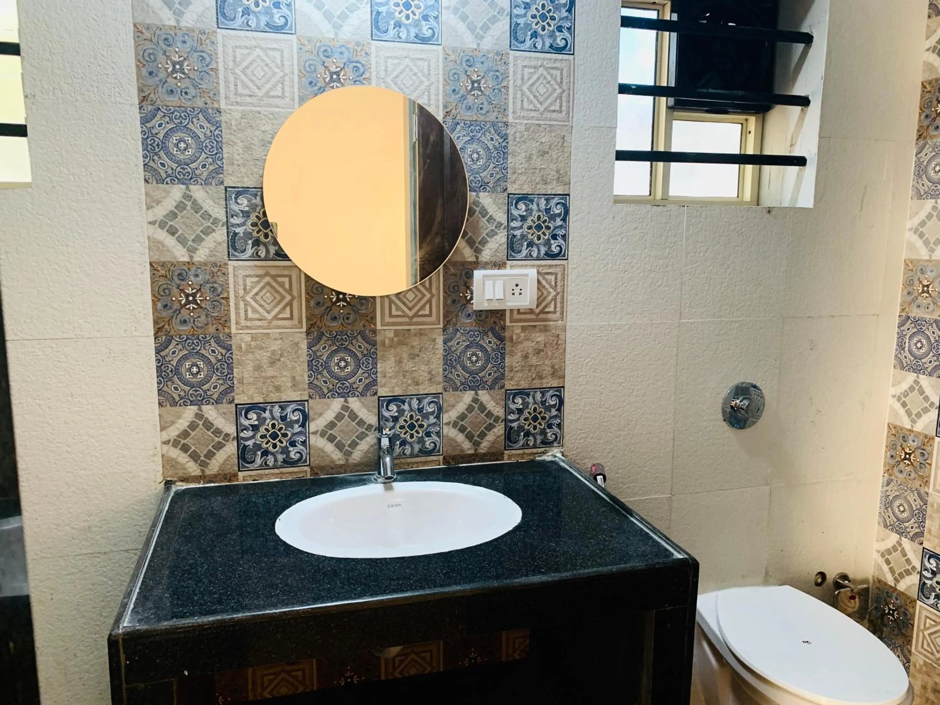 Toilet in The Mamta Courtyard Anjuna