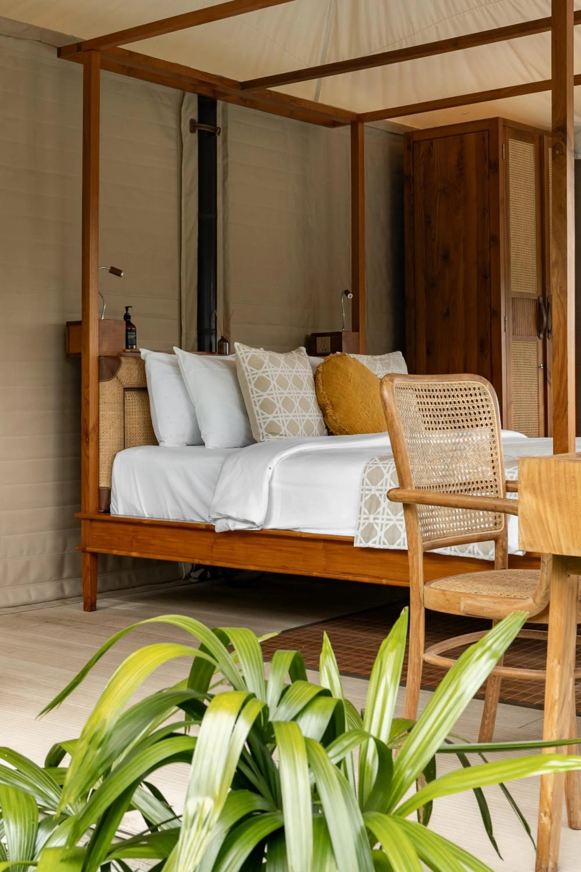 Bed in Nadi Nature Resort - Adults Only