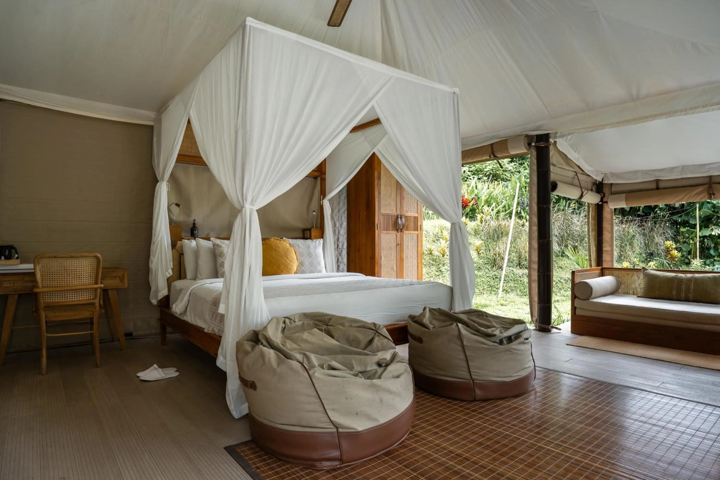 Bed in Nadi Nature Resort - Adults Only