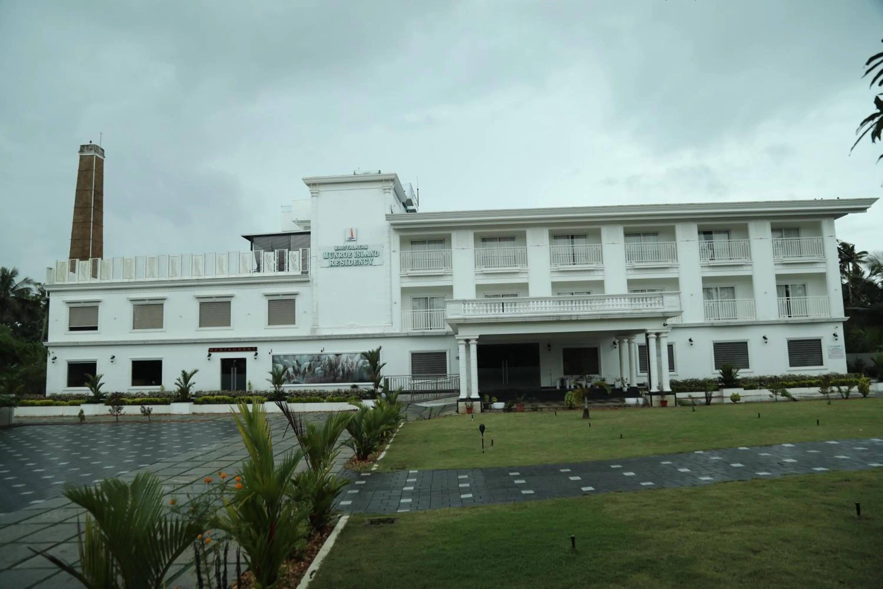 Facade/entrance in MARIYALAYAM MUNROE ISLAND RESIDENCY