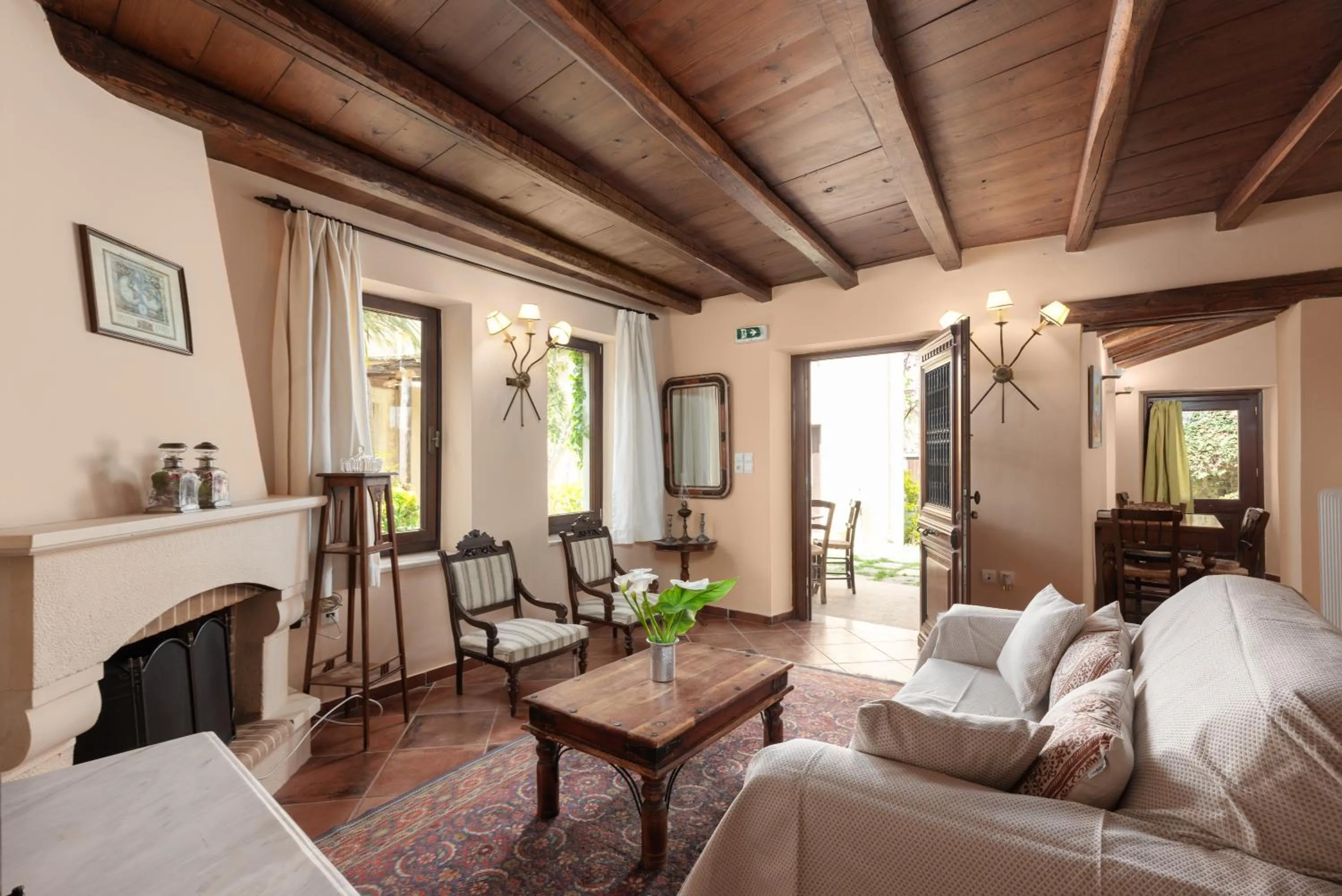 Living room, Bed in Kalimera Archanes Village