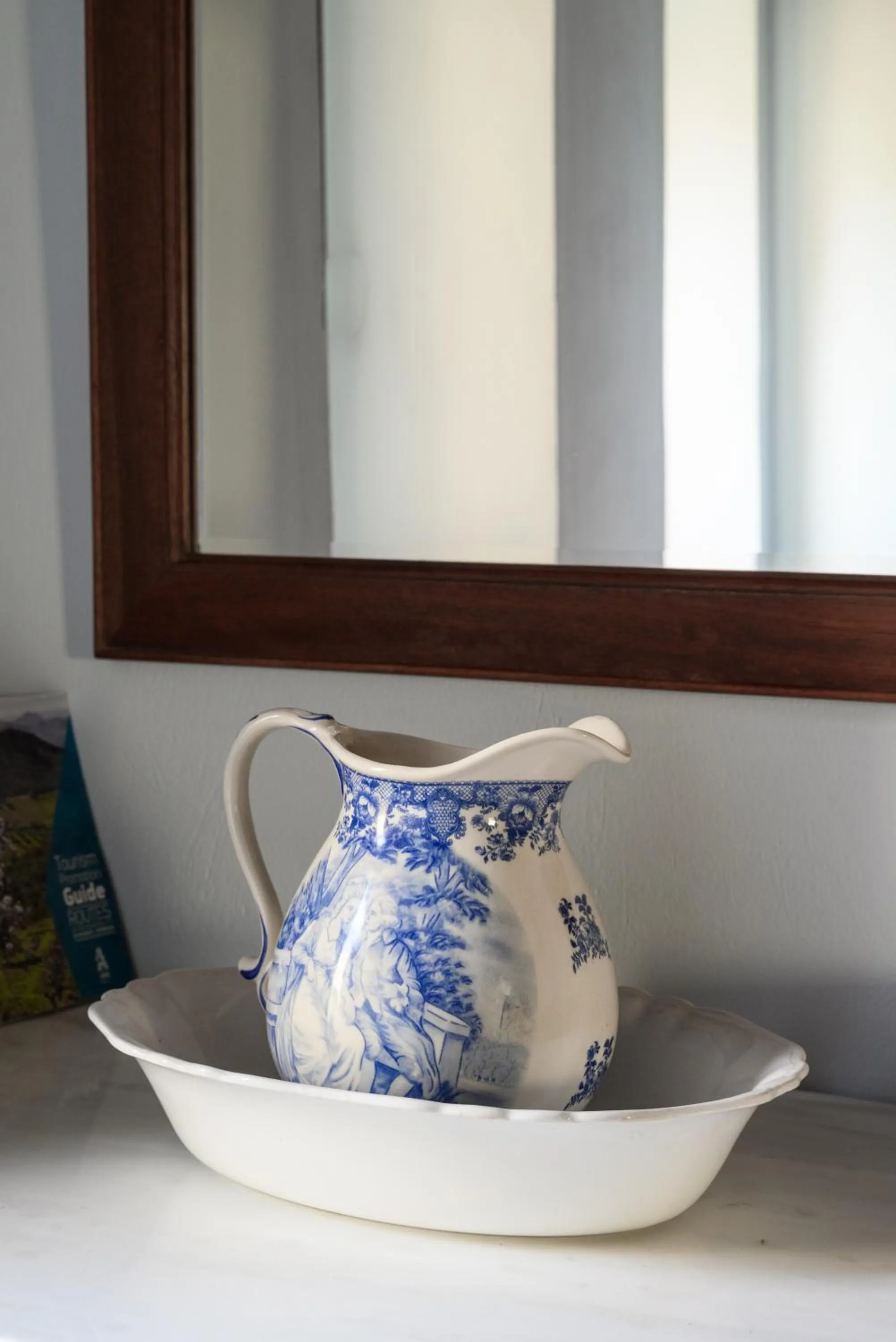 Decorative detail in Kalimera Archanes Village