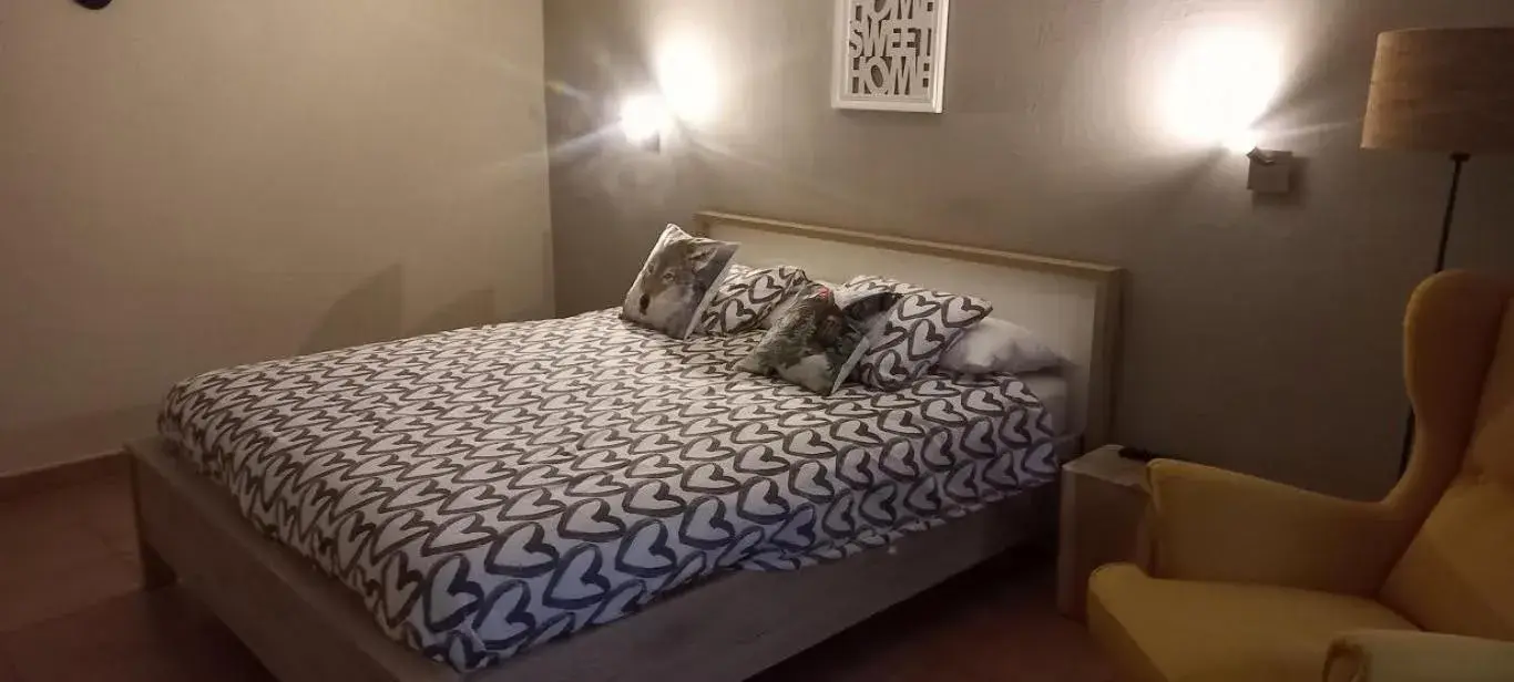 Double Room with Private Bathroom - single occupancy in Nuova Locanda Turisti Double Room with Private Bathroom - single occupancy in Nuova Locanda Turisti