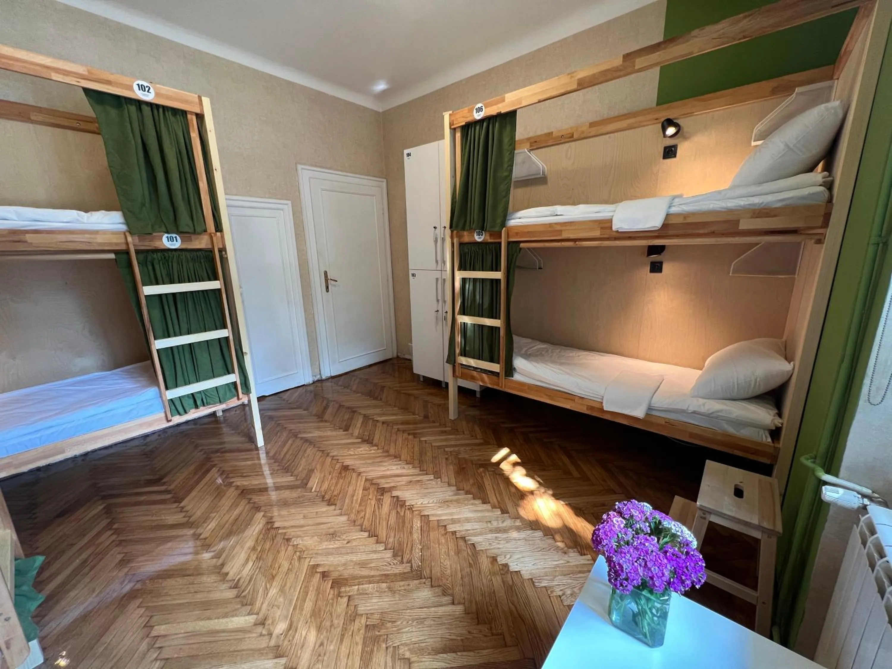 Bedroom, Bed in Cabbage Hostel