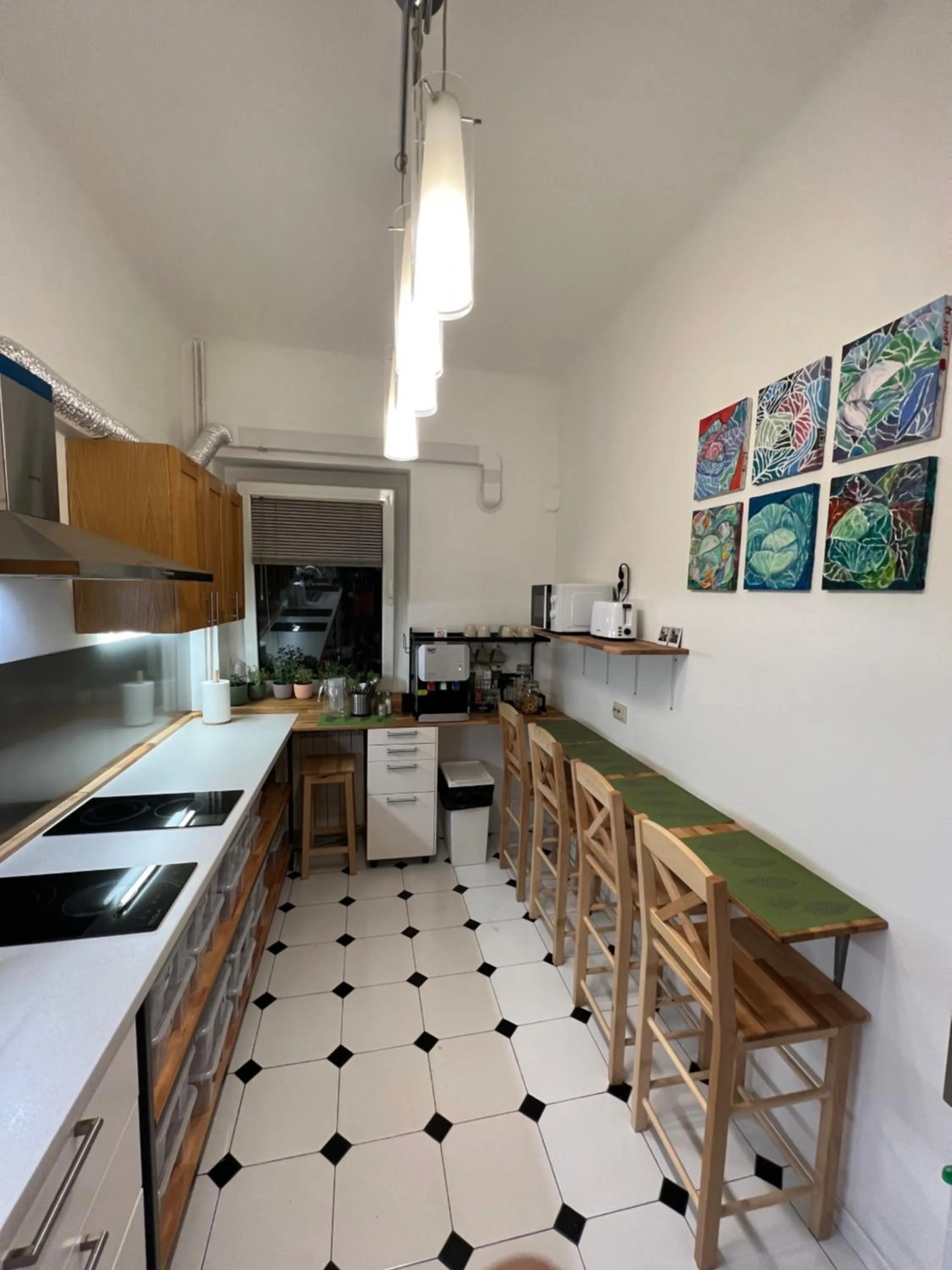 Kitchen or kitchenette in Cabbage Hostel