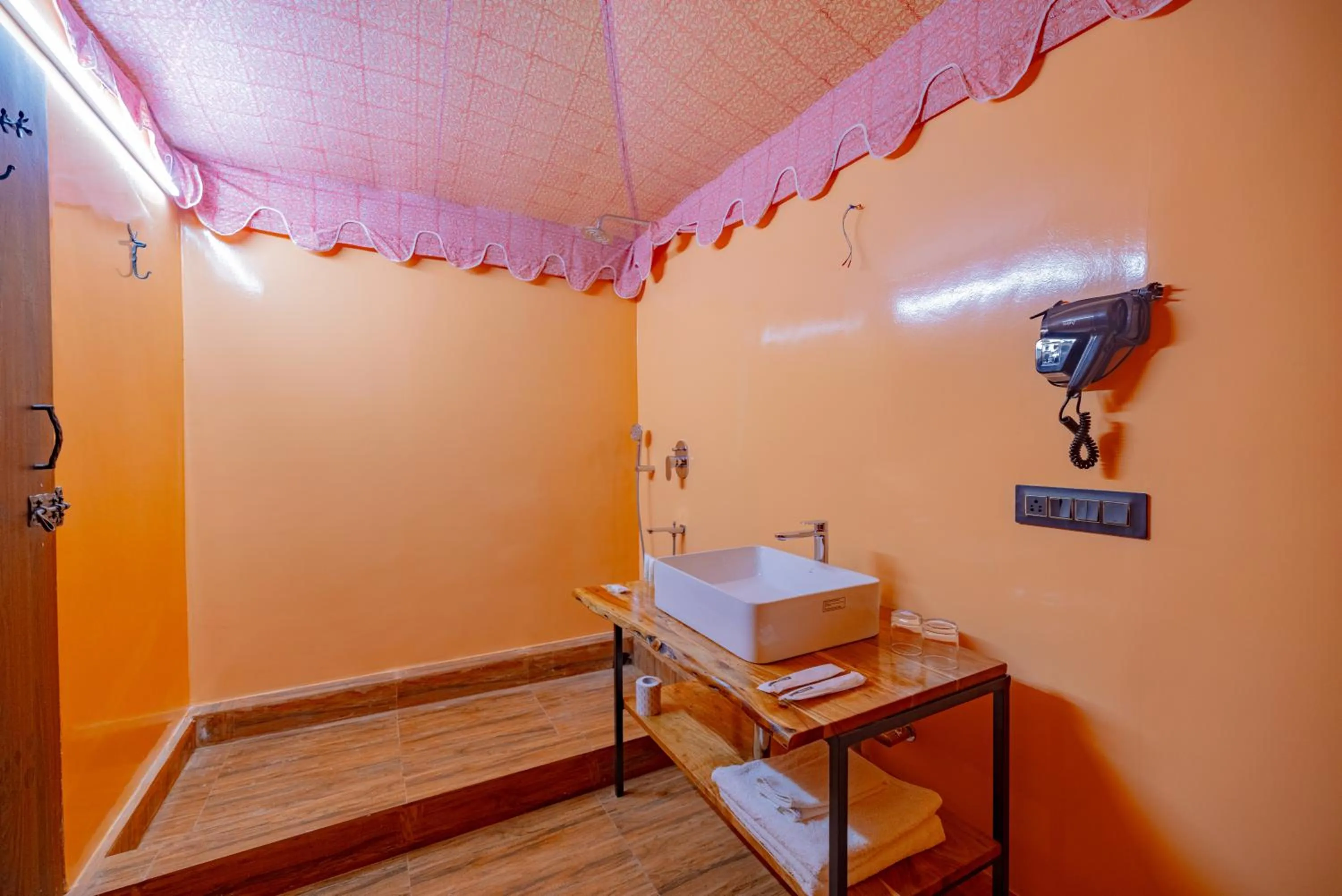Bathroom in Ratan Villas Sariska