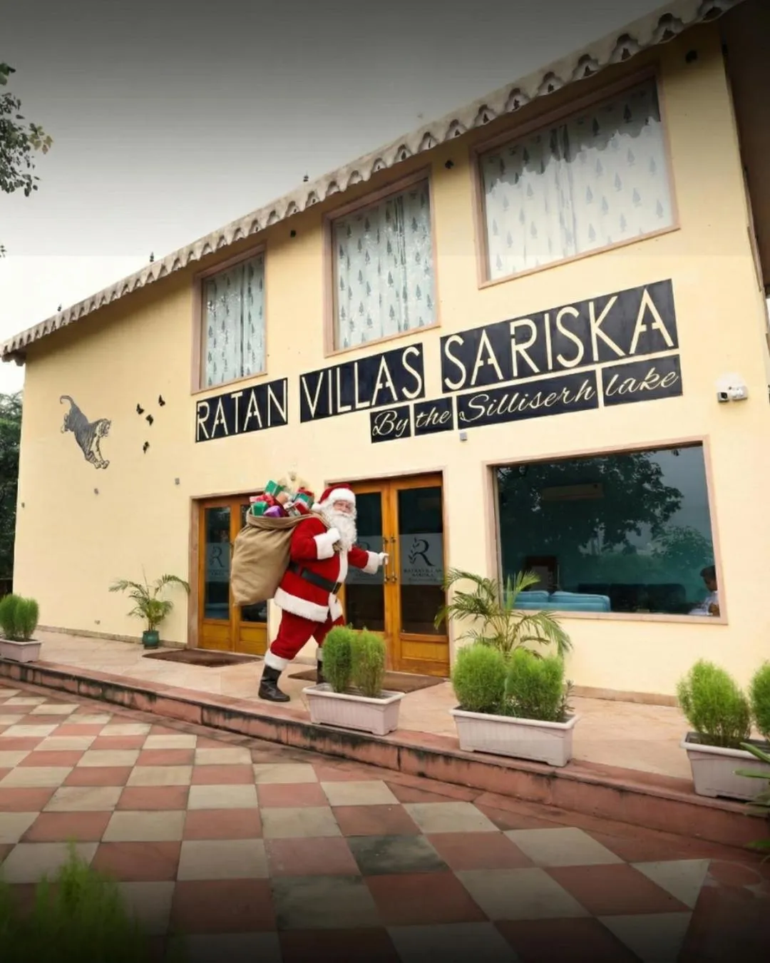 Property building in Ratan Villas Sariska