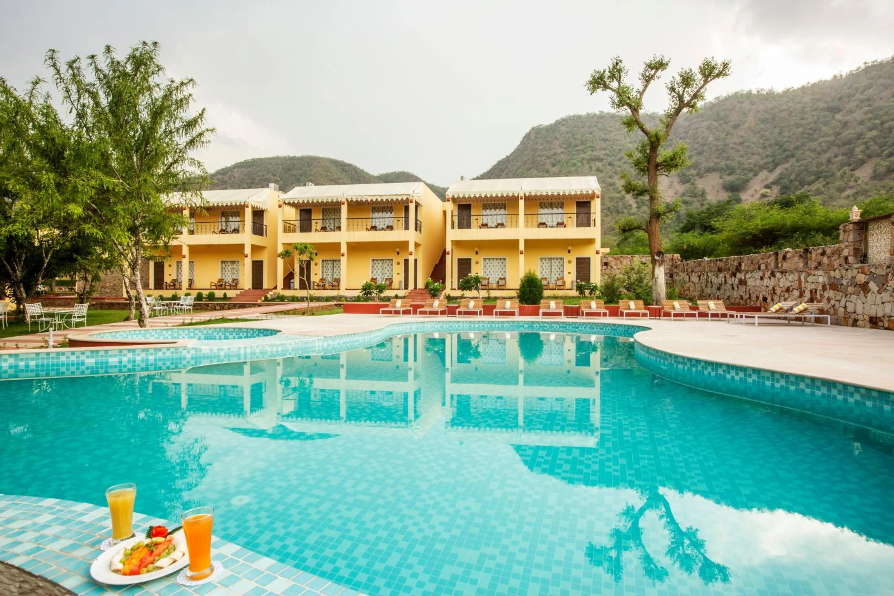 Swimming pool in Ratan Villas Sariska