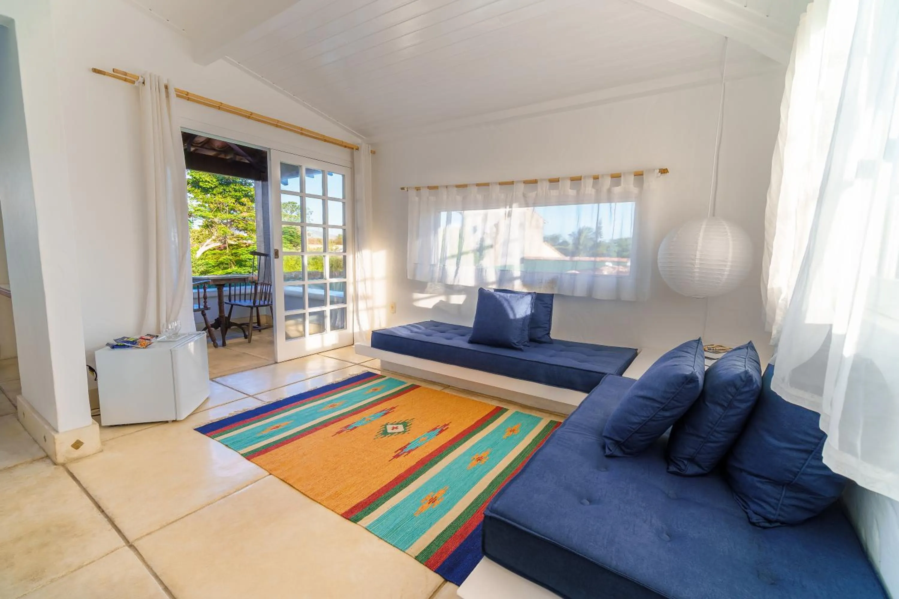 Living room in Pousada Maré Búzios