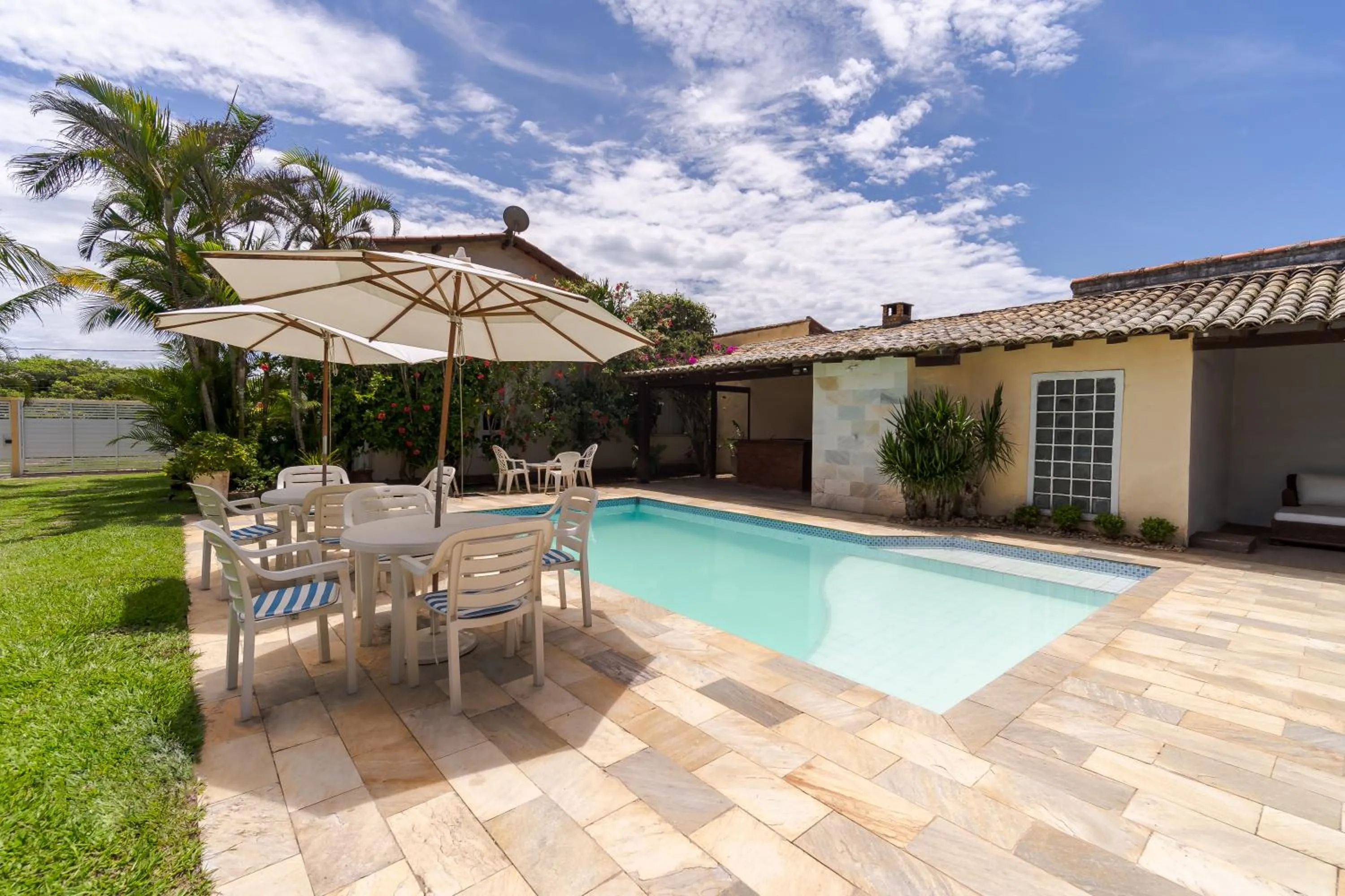 Swimming pool in Pousada Maré Búzios
