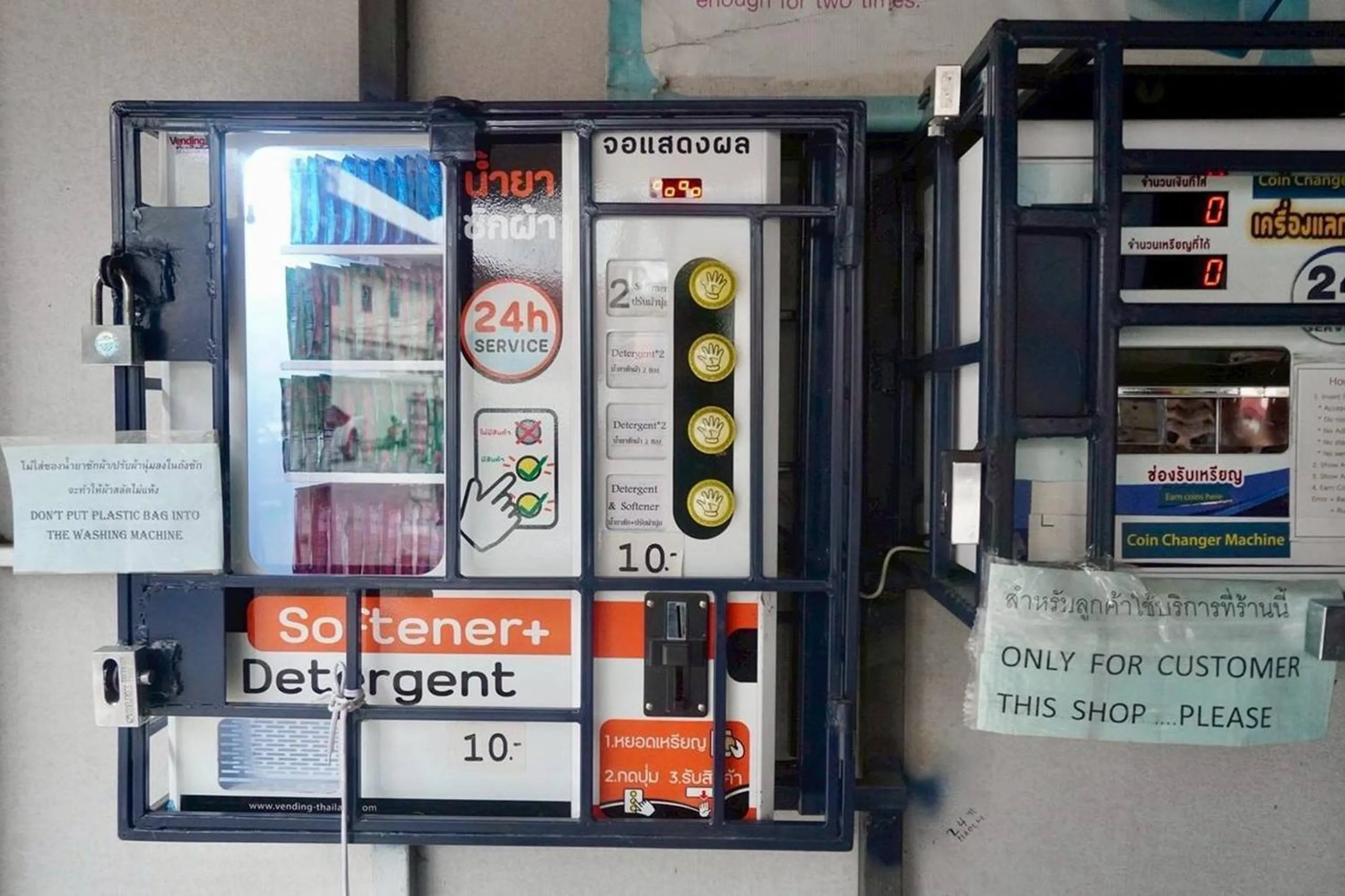 laundry in BW Studios thai art style