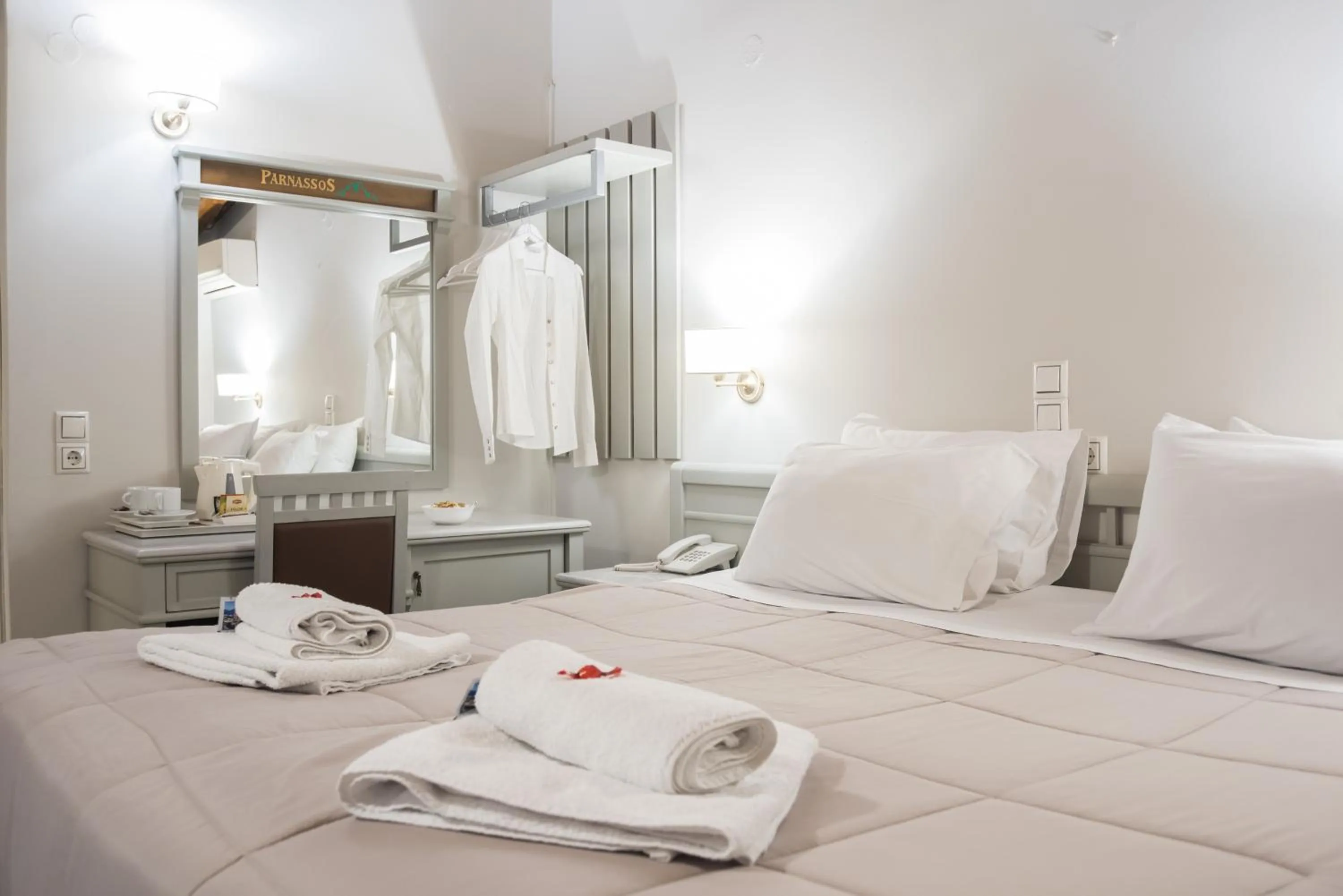 Bed in Parnassos Delphi Hotel