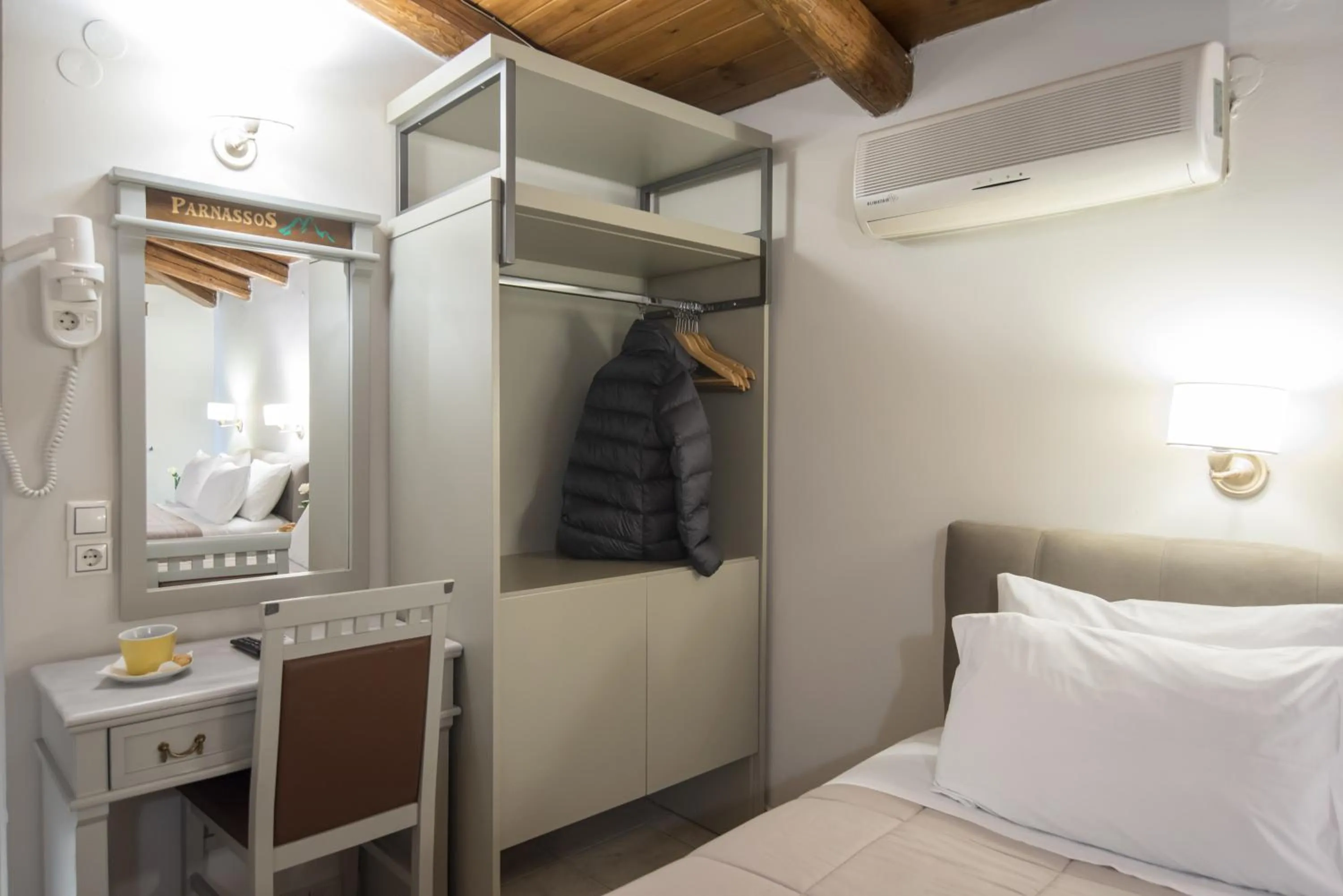 Bed in Parnassos Delphi Hotel