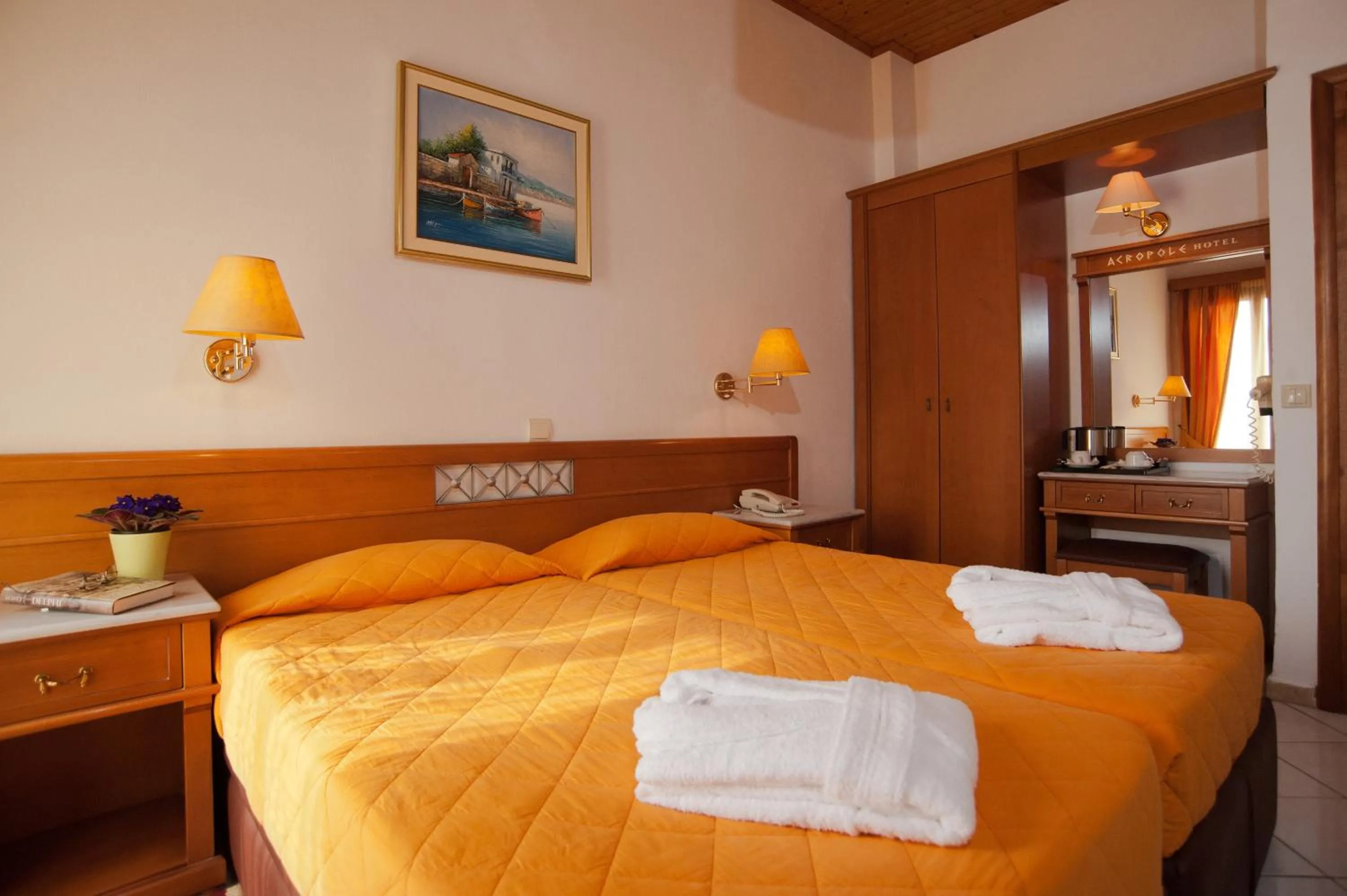 Photo of the whole room, Bed in Acropole Delphi City Hotel