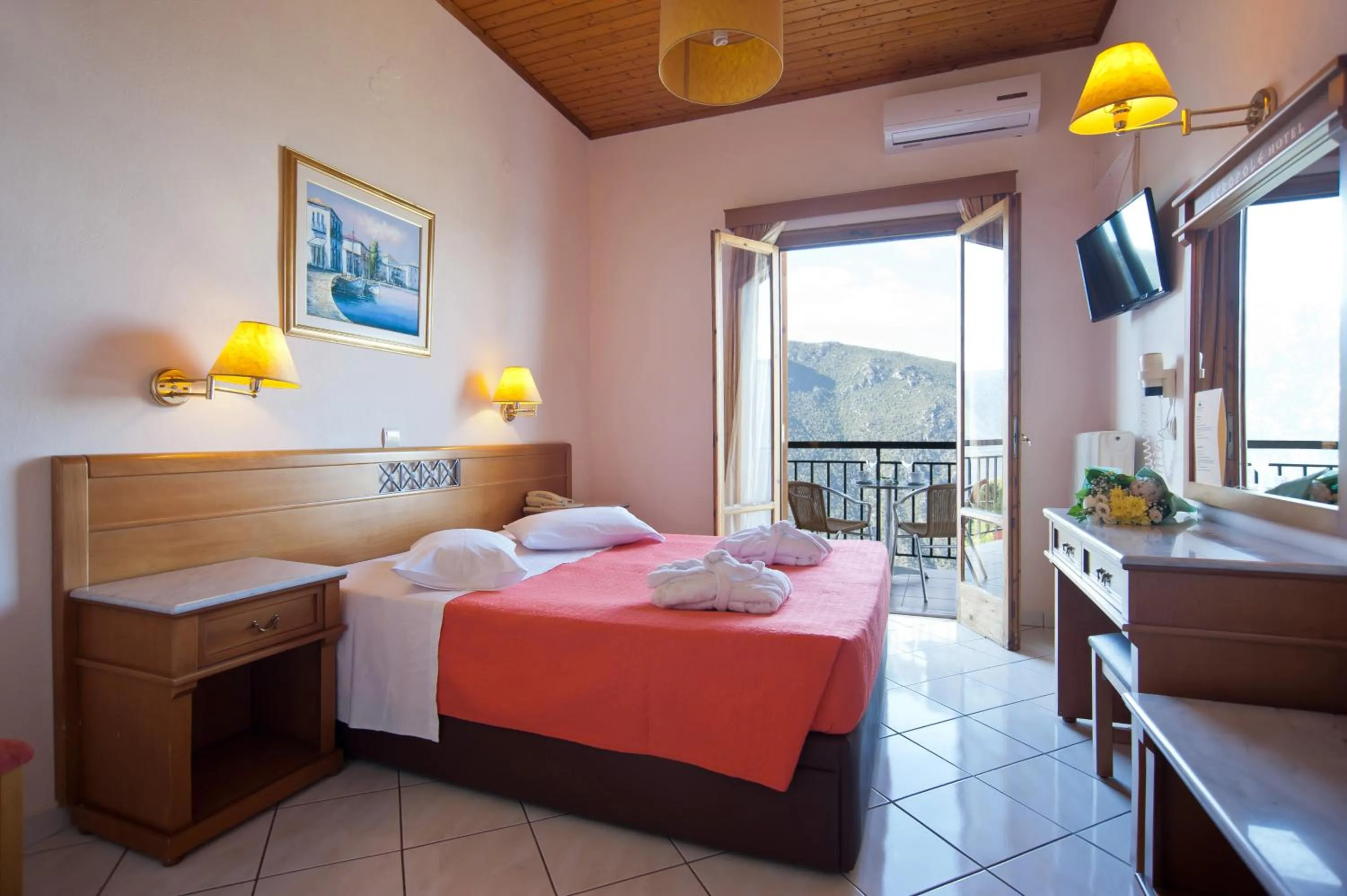 Photo of the whole room, Bed in Acropole Delphi City Hotel