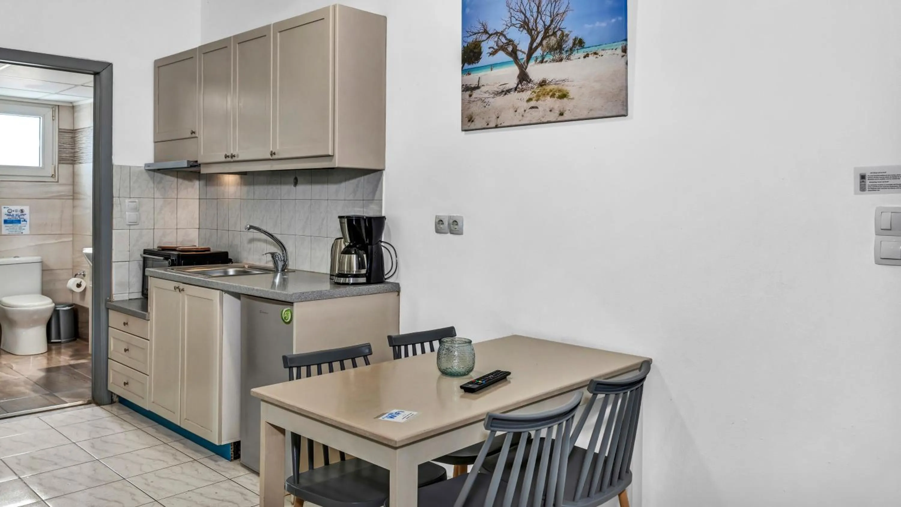 Kitchen or kitchenette in Erato Hotel