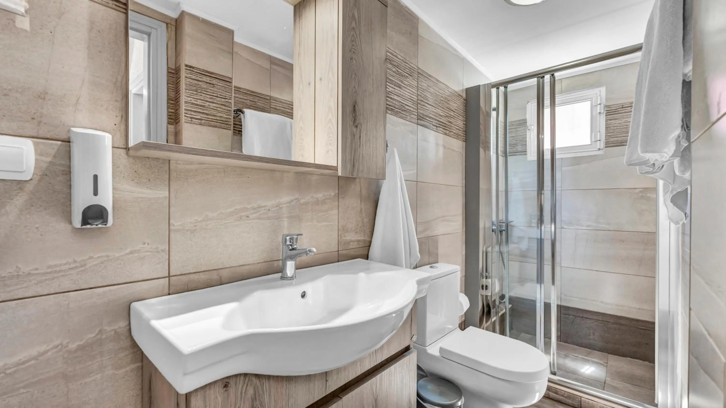 Bathroom in Erato Hotel