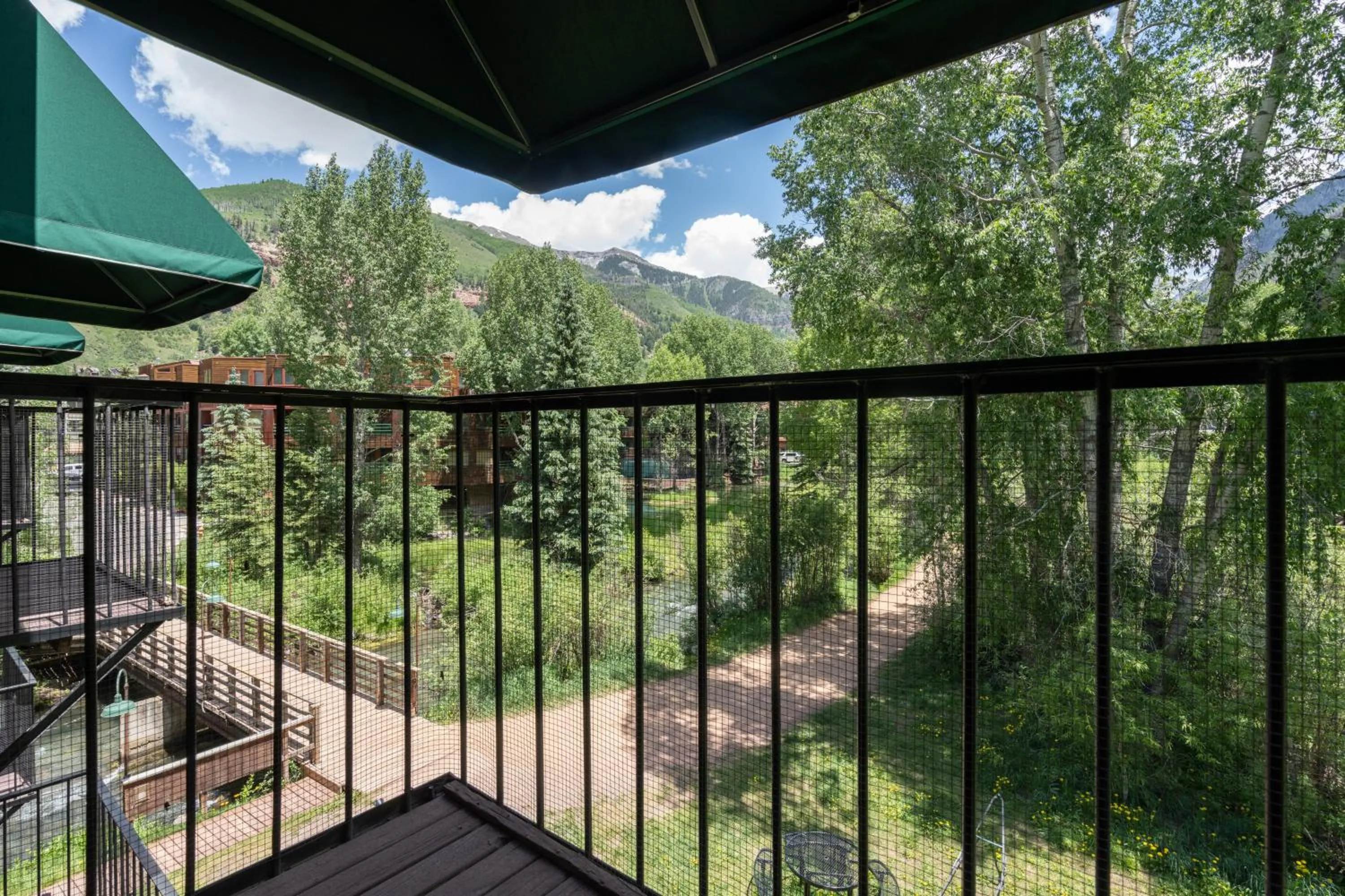 Manitou Lodge 7 by Alpine Lodging Telluride