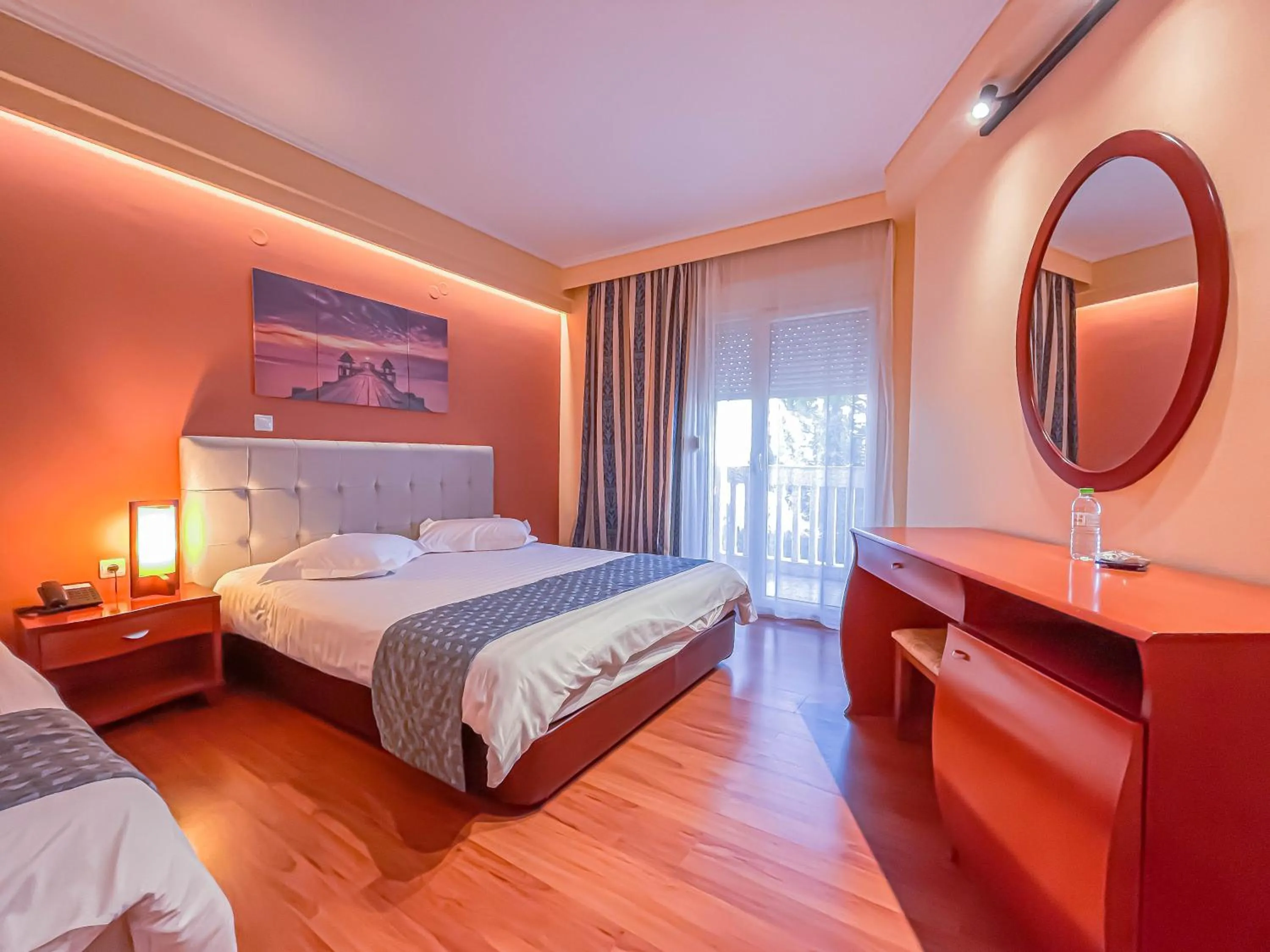 Photo of the whole room, Bed in Ambassador Hotel Thessaloniki