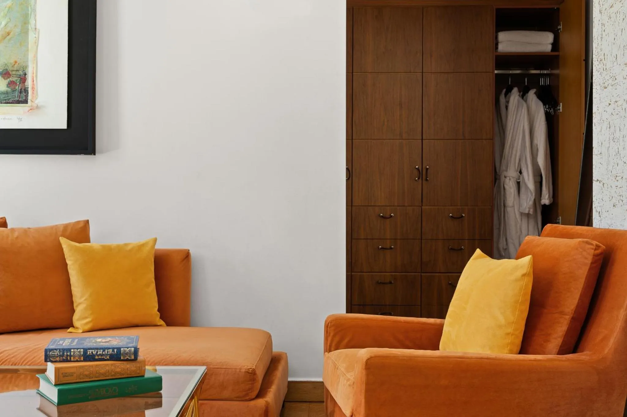 Living room in Athenaeum Eridanus Luxury Hotel