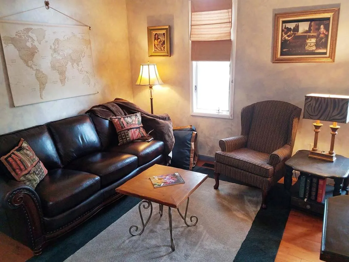 Seating area in Tuscan Manor