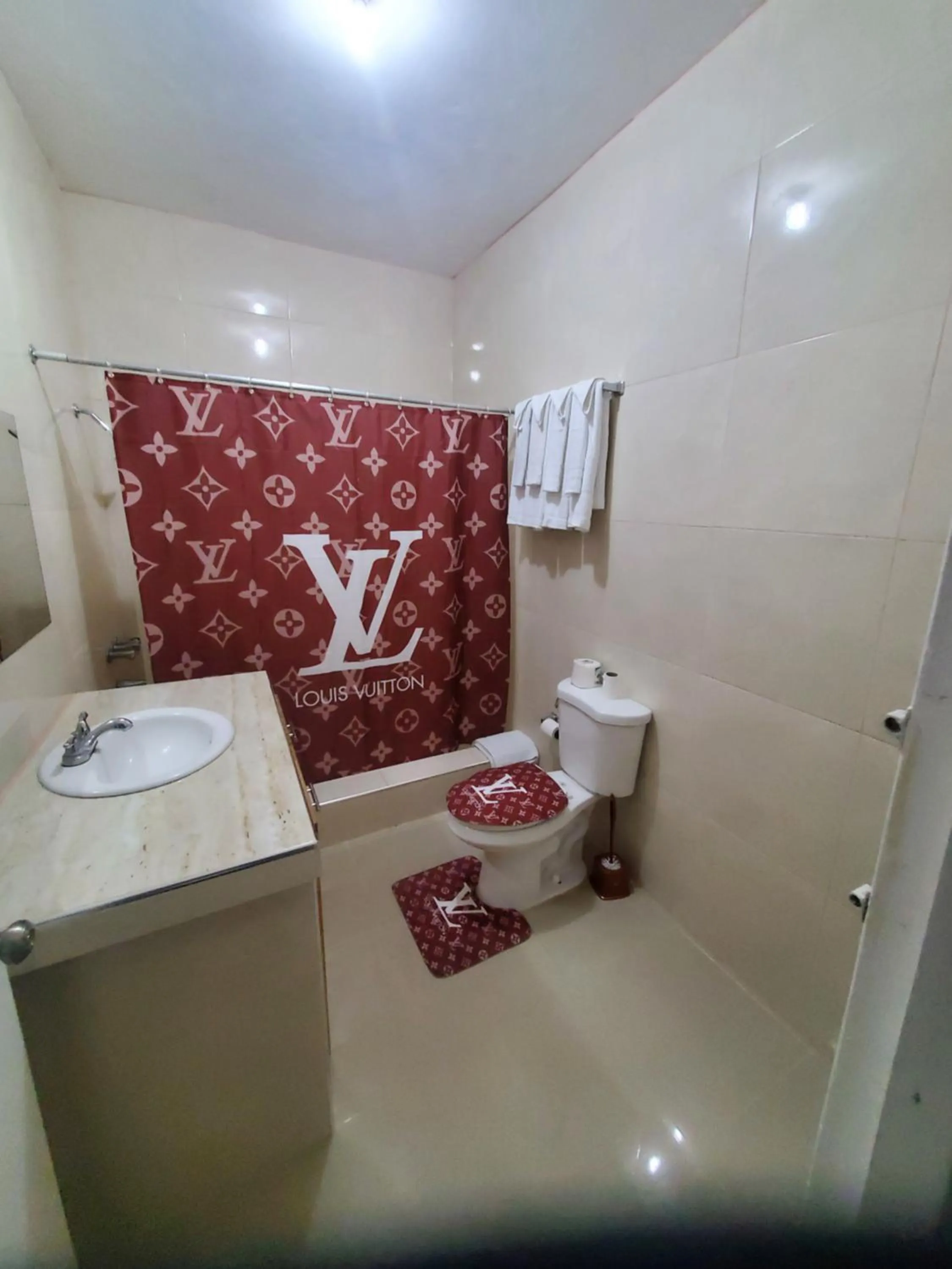 Bathroom in Comfy Guest Rooms