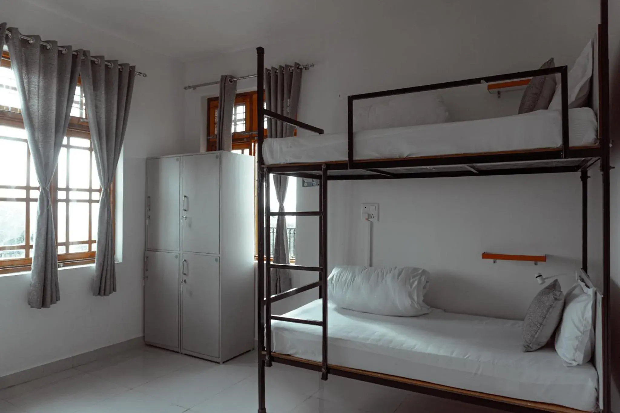 Bed in 4-Bed Mixed Dormitory Room in Flashpackers Bir - Rooms & Dorms Bed in 4-Bed Mixed Dormitory Room in Flashpackers Bir - Rooms & Dorms