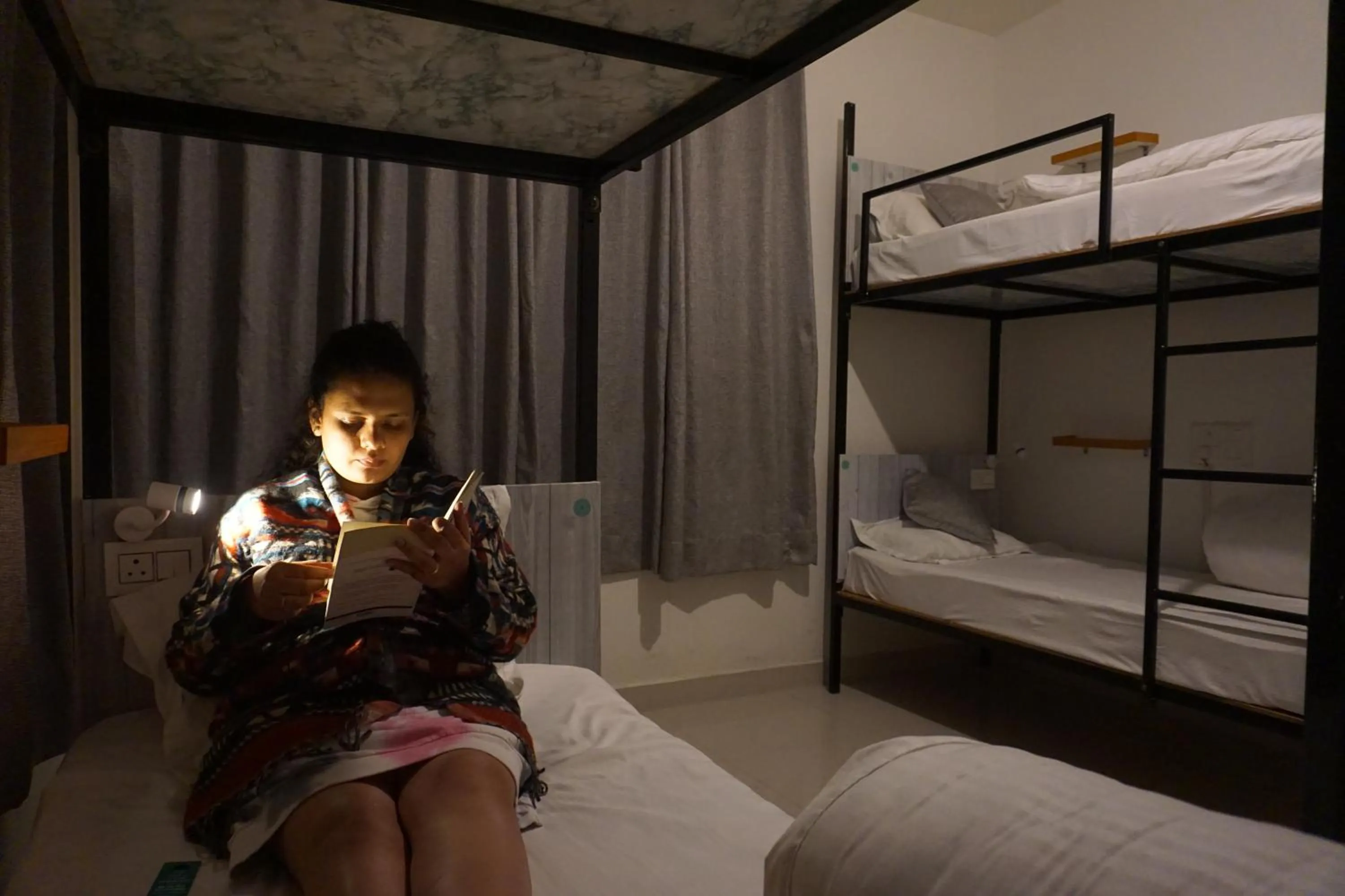 Bed in Flashpackers Bir - Rooms & Dorms