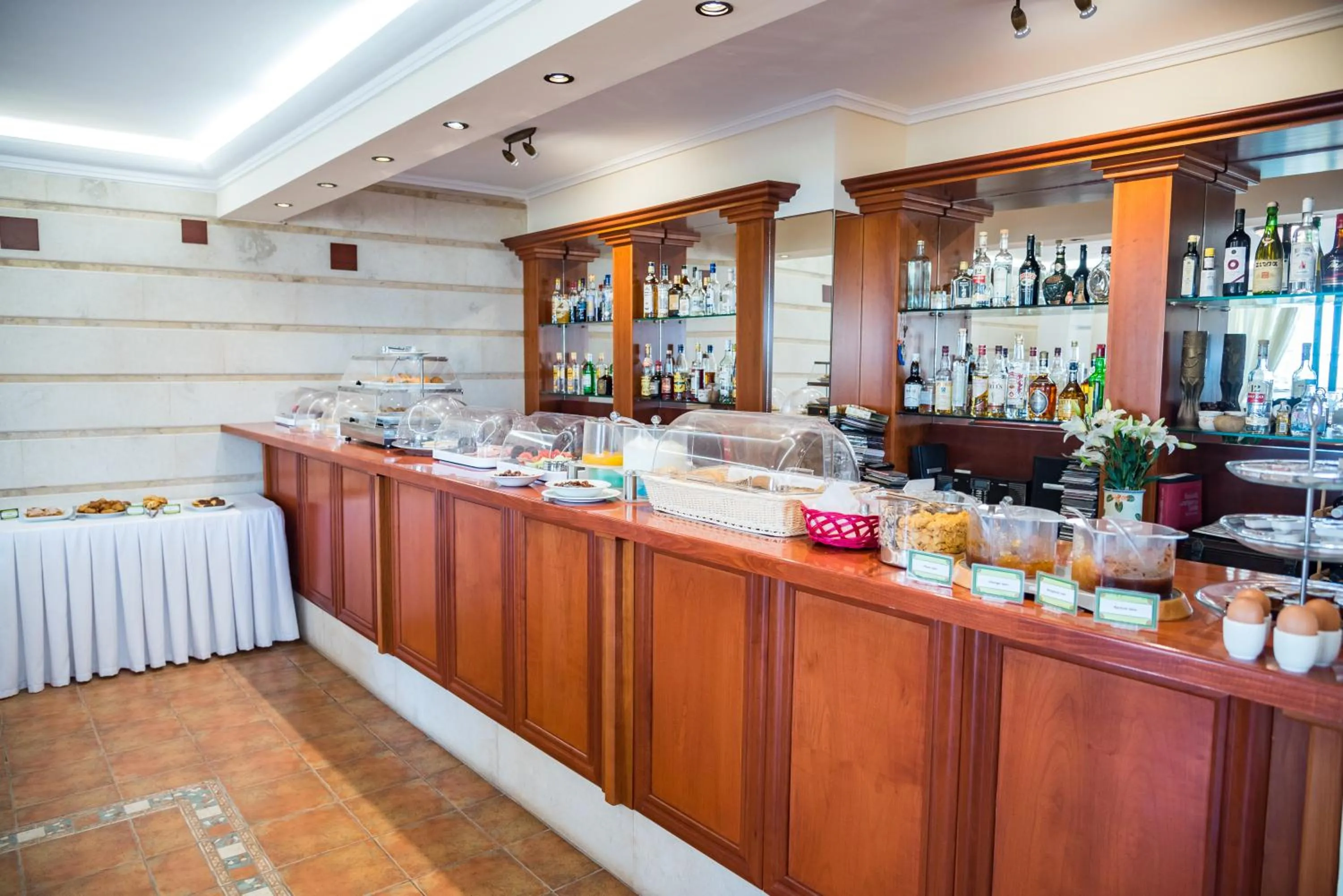 Buffet breakfast in Andreolas Luxury Suites