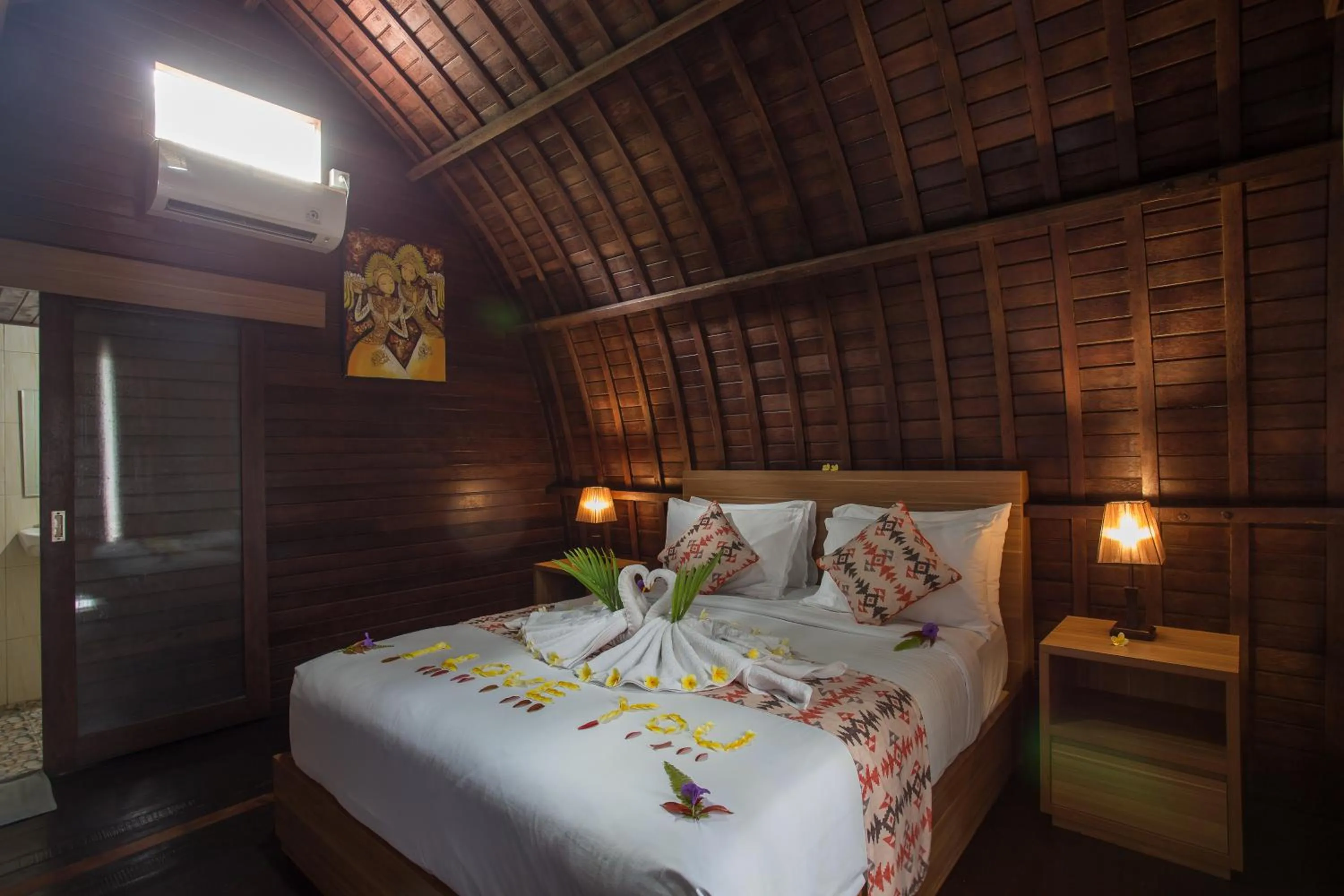 Bed in Klumpu Hill Villas Nusa Penida