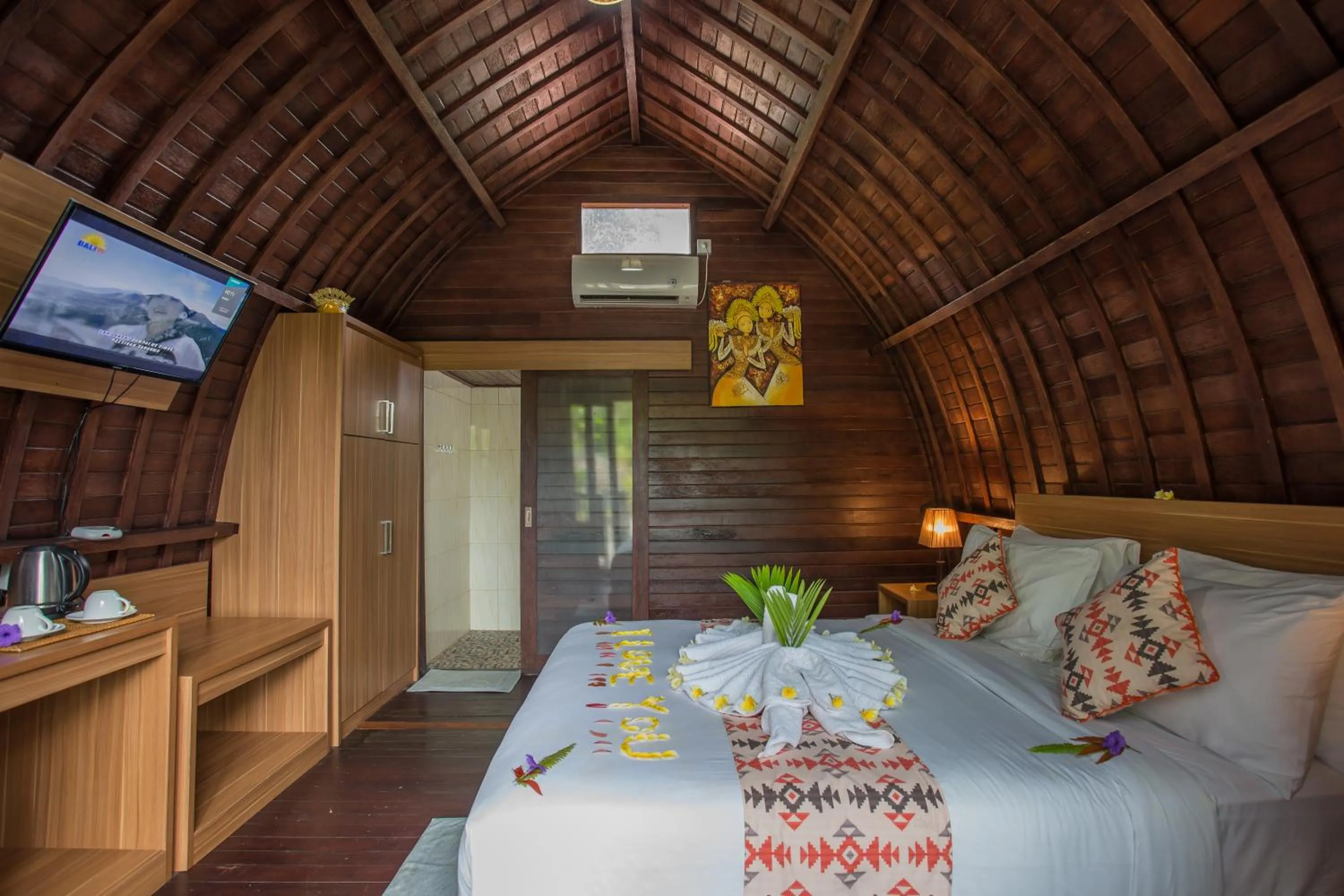 Bed in Klumpu Hill Villas Nusa Penida