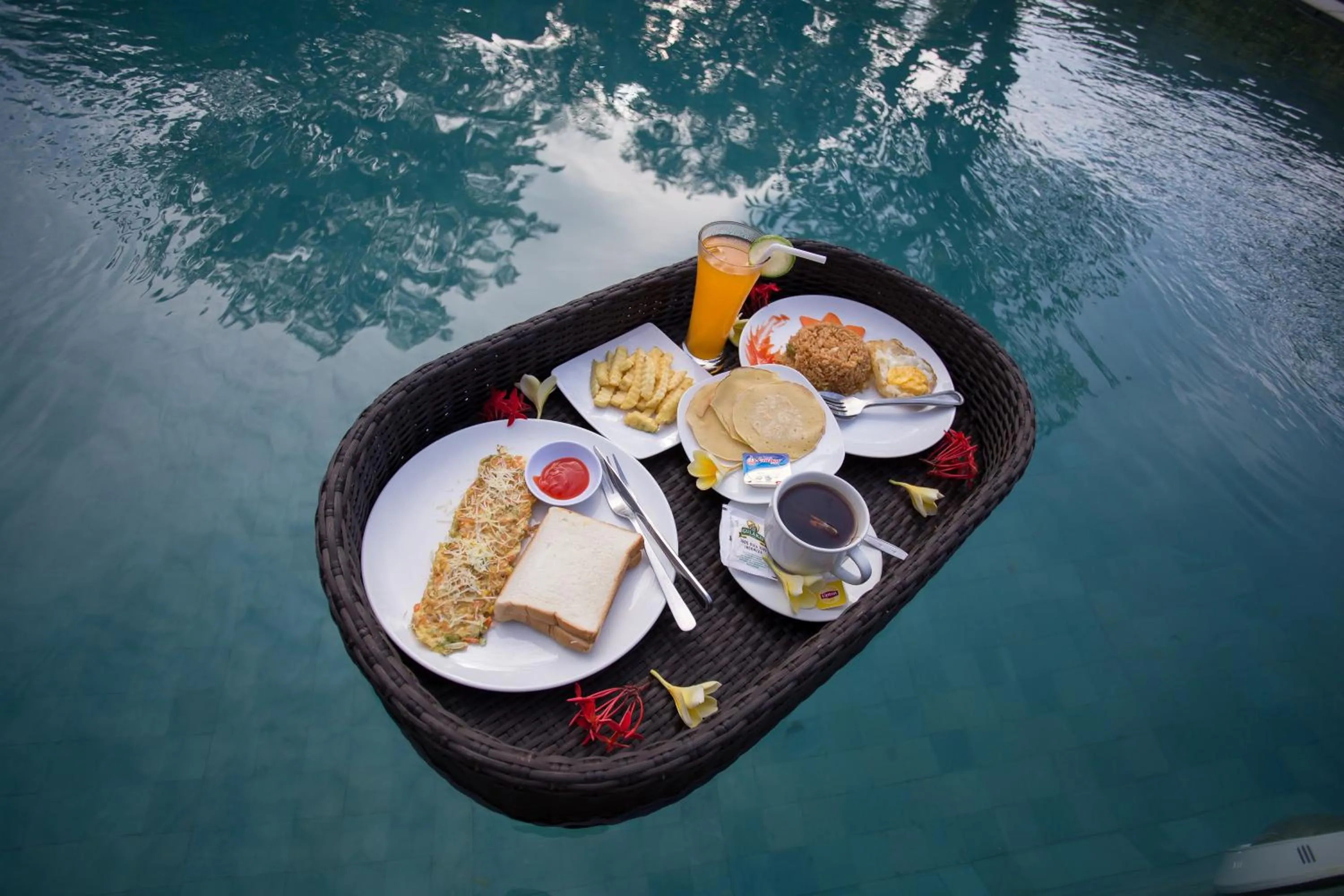 Restaurant/places to eat in Klumpu Hill Villas Nusa Penida