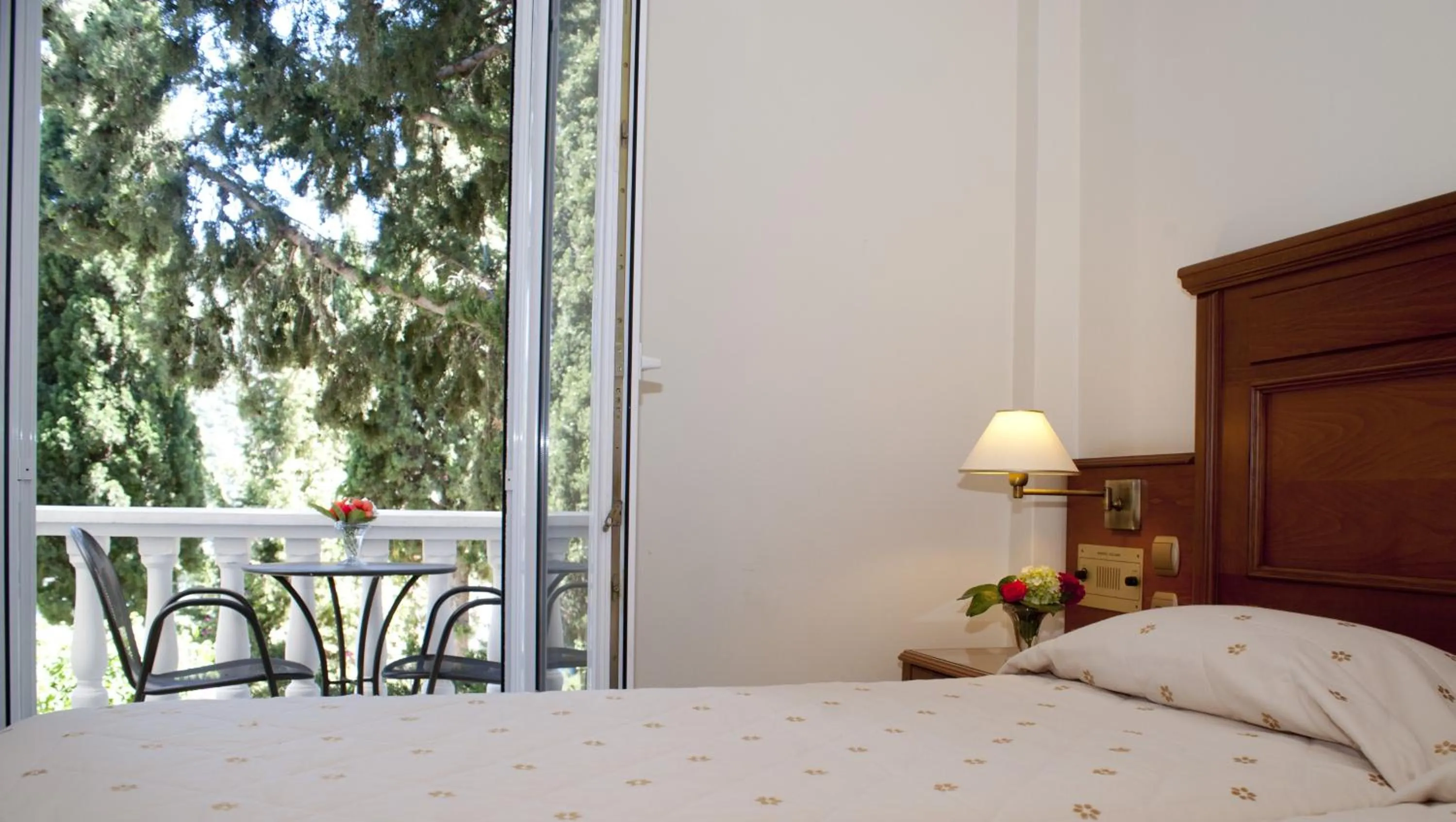 Bedroom, Bed in Kerveli Village Hotel